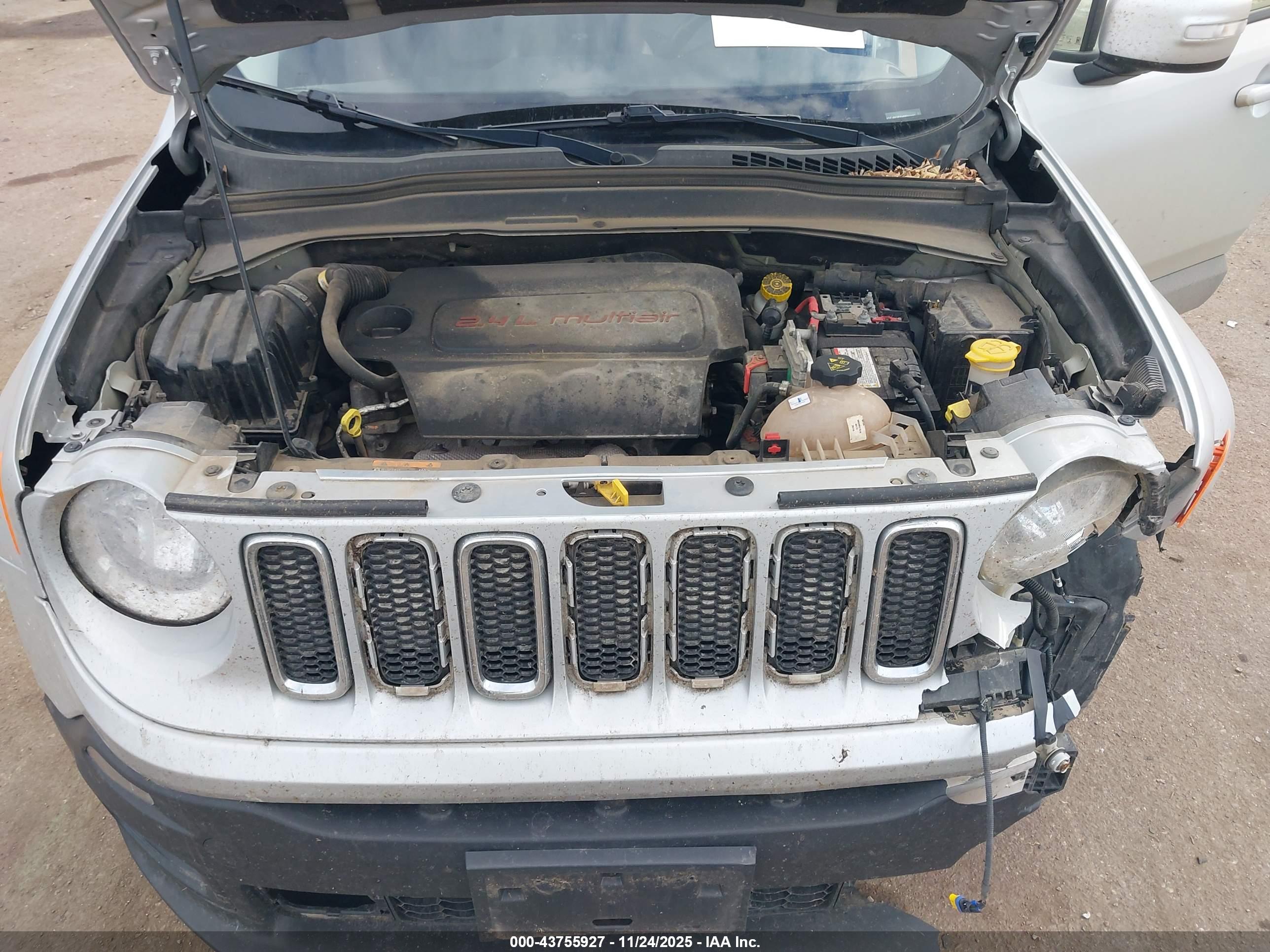 JEEP RENEGADE image 10