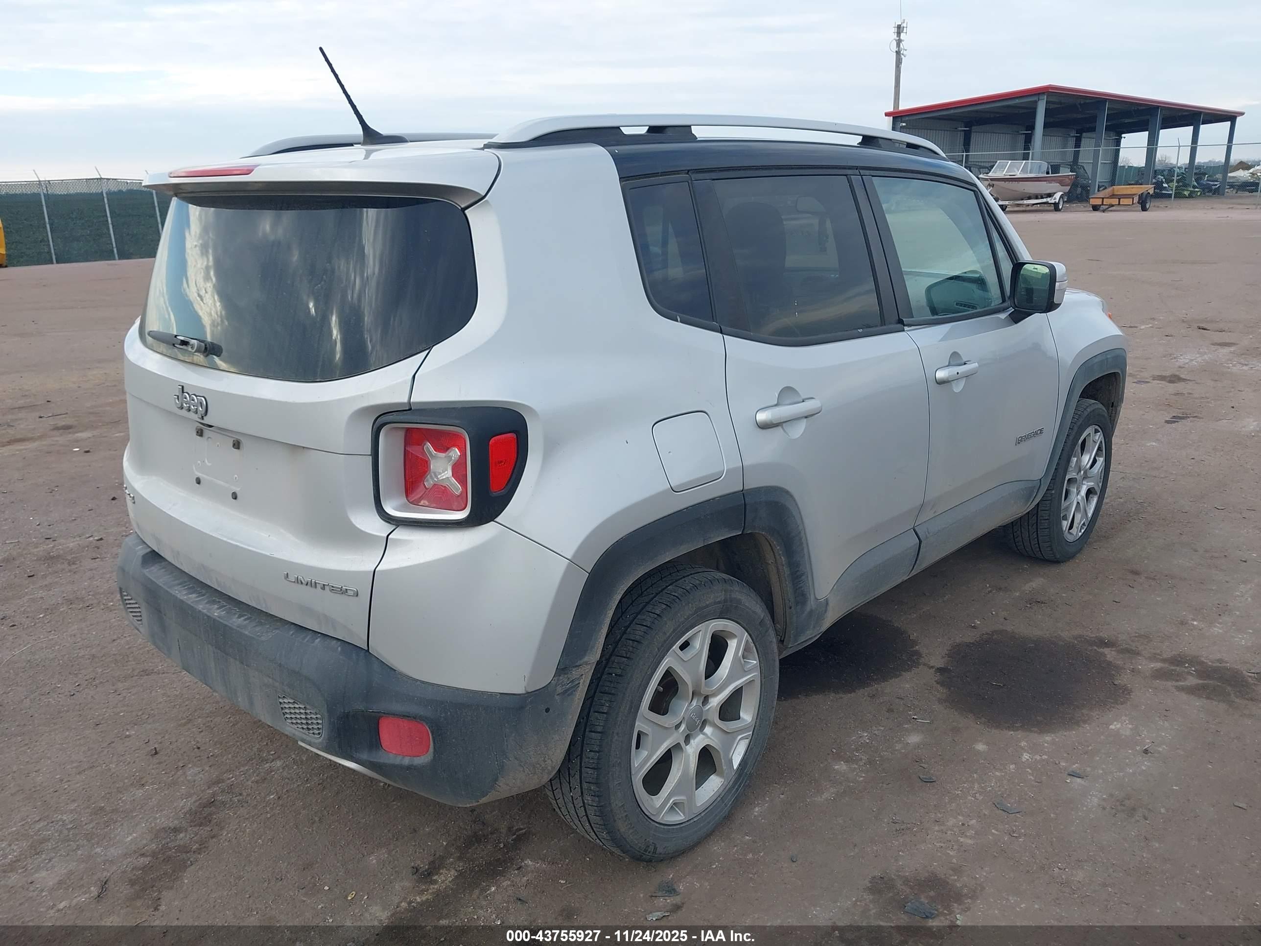 JEEP RENEGADE image 4