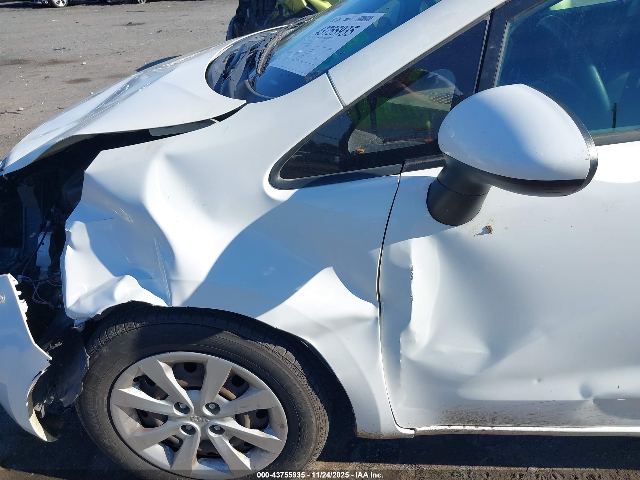 KIA RIO image 6
