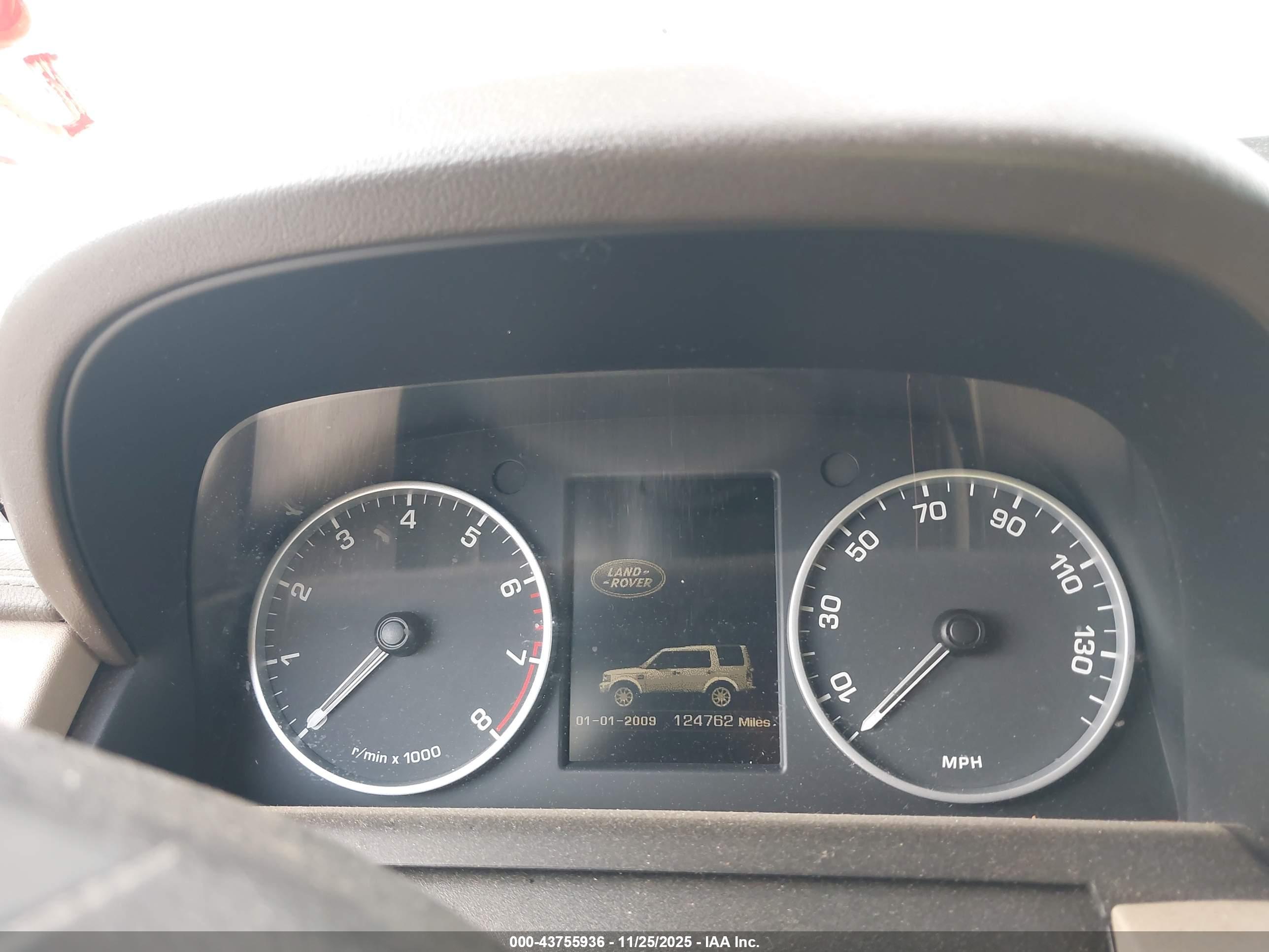 LAND ROVER image 7
