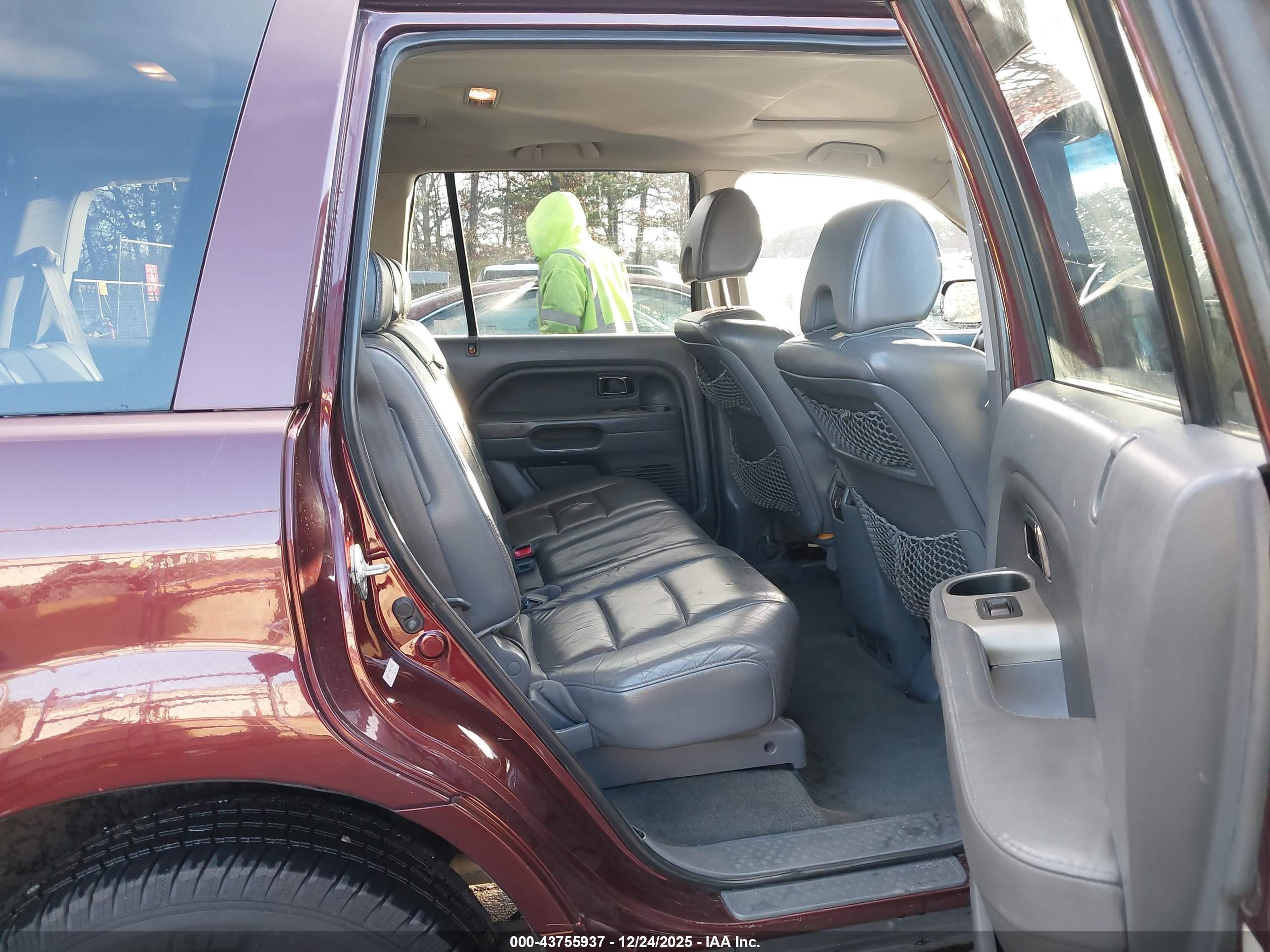 HONDA PILOT image 8