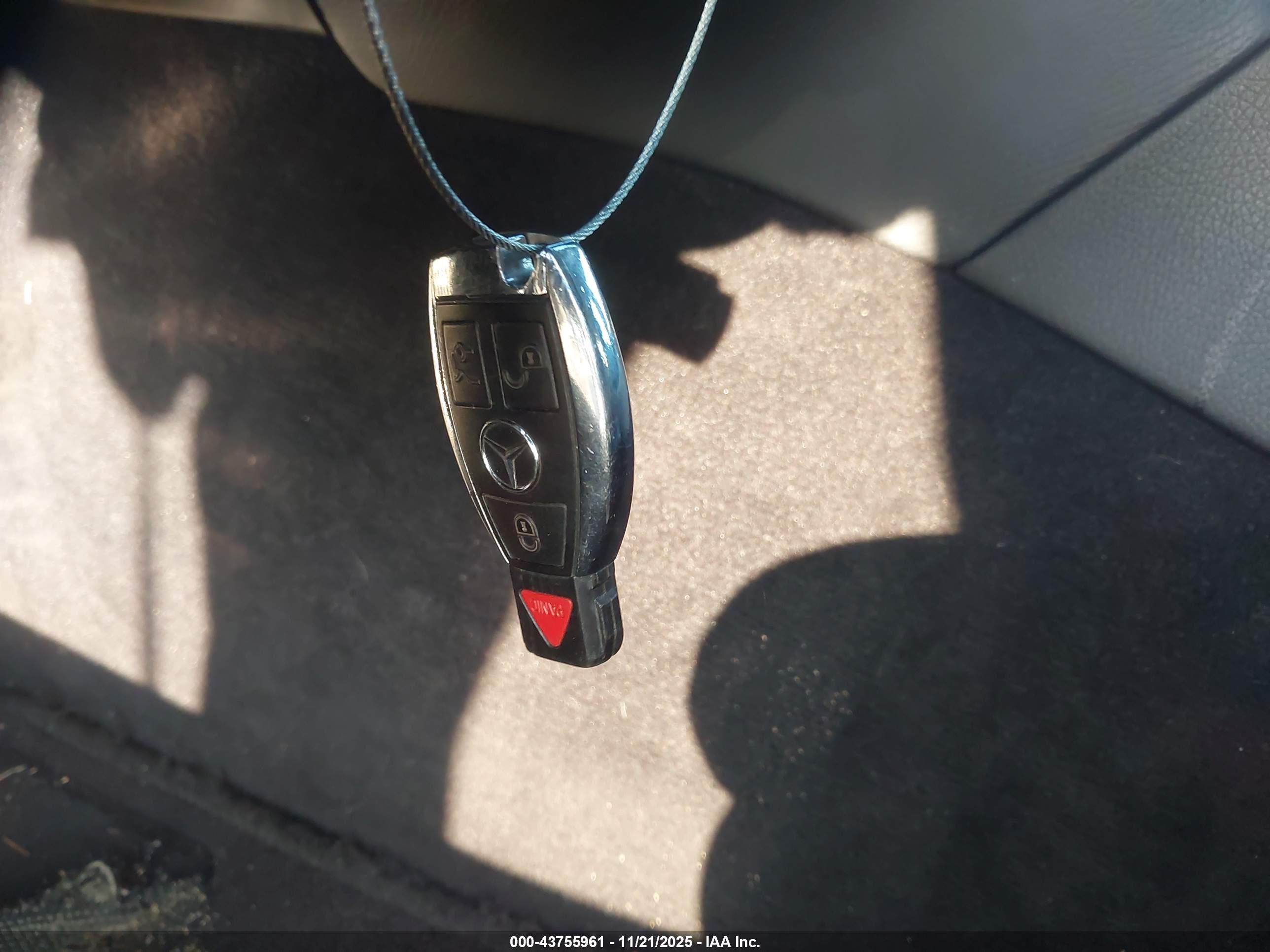 MERCEDES-BENZ C image 11