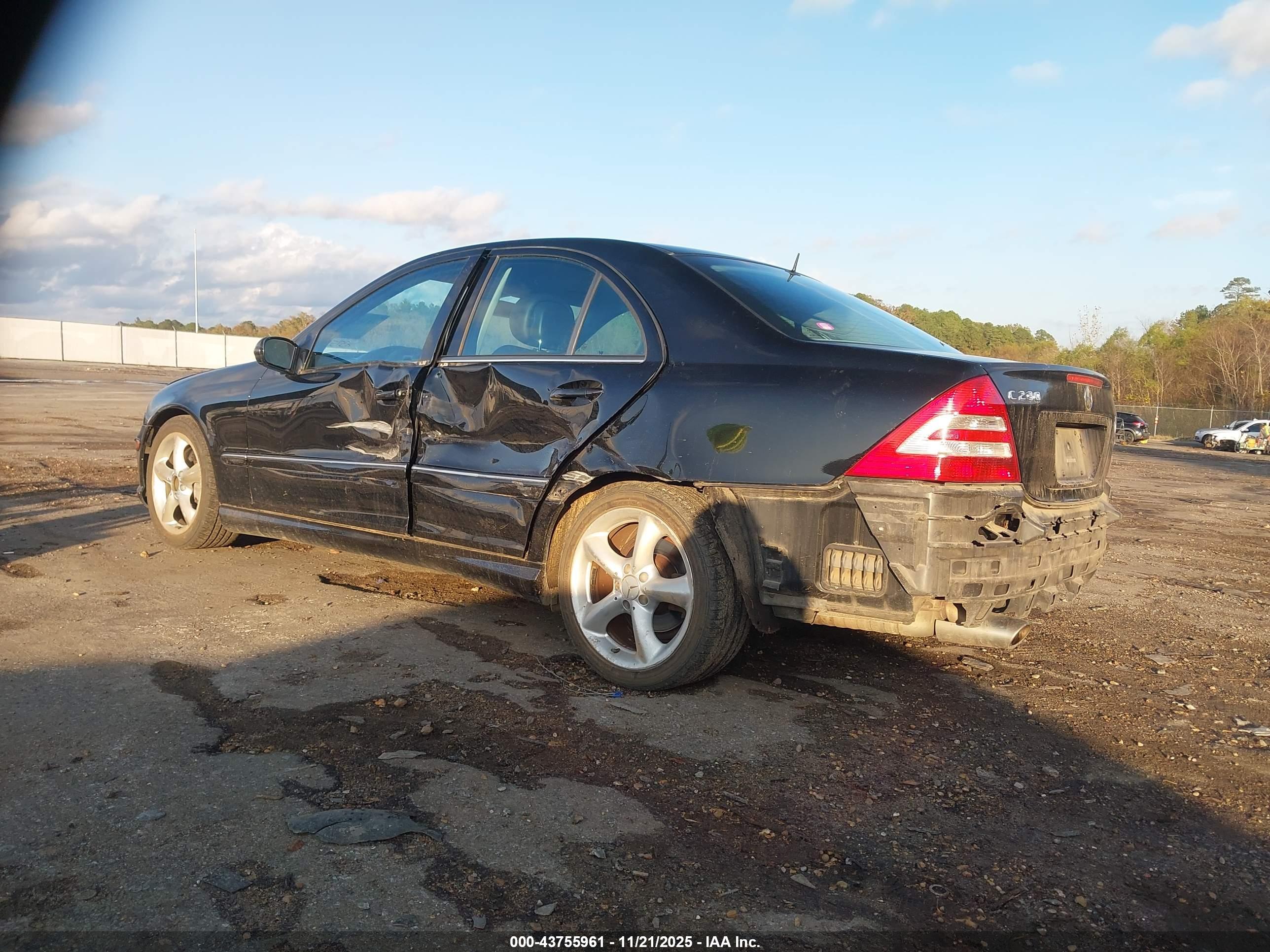MERCEDES-BENZ C image 3