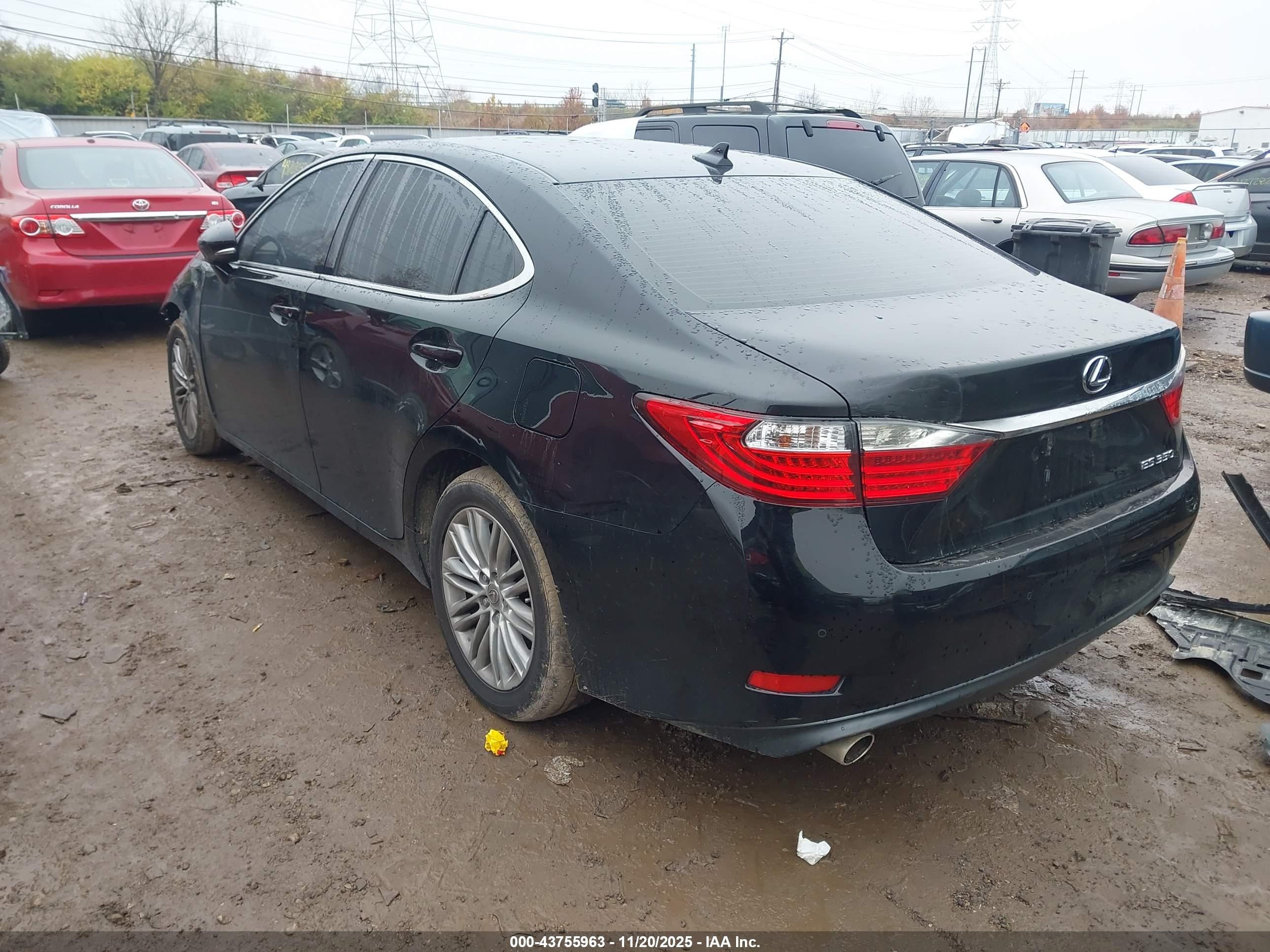 LEXUS ES image 3