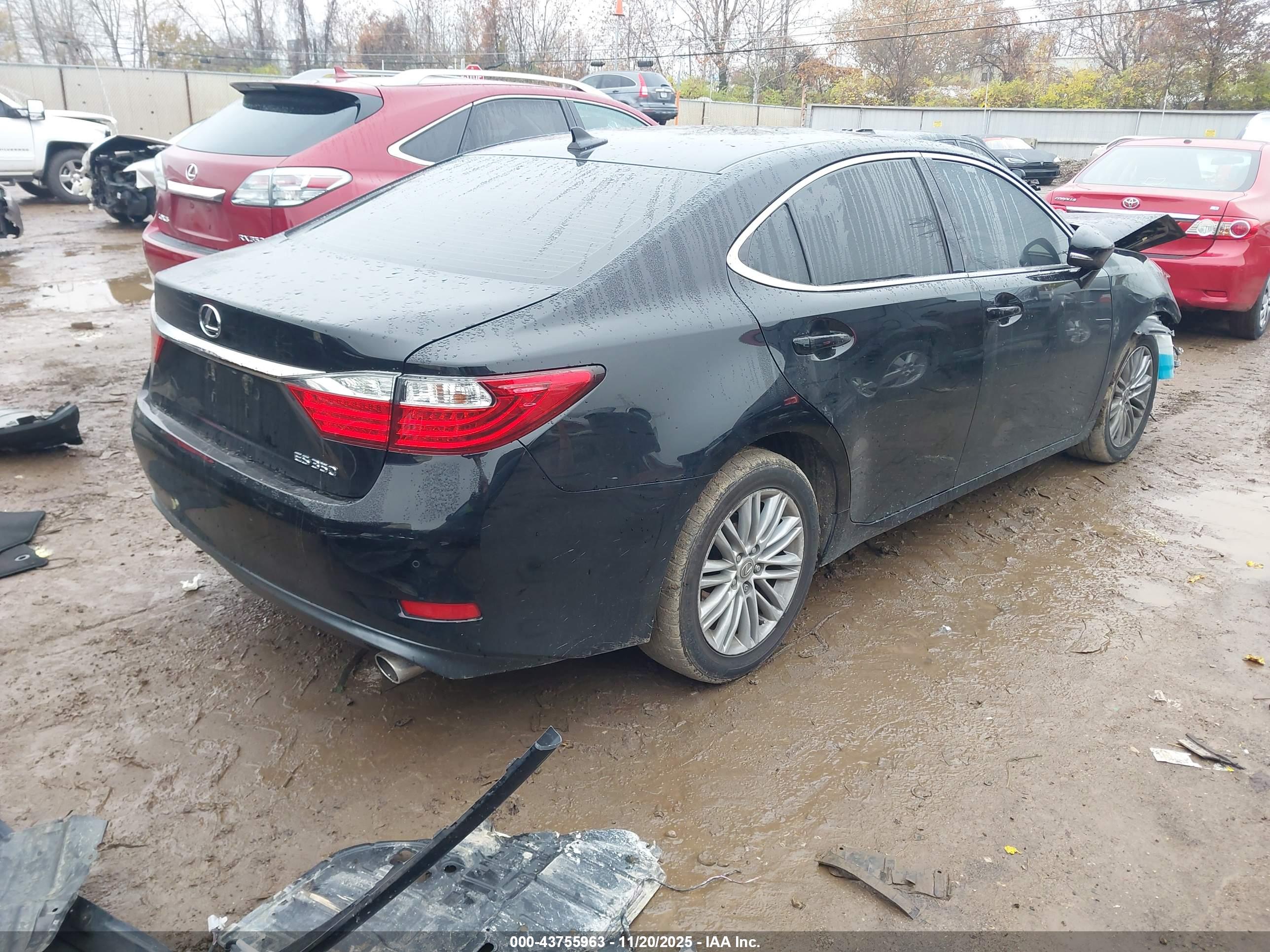 LEXUS ES image 4