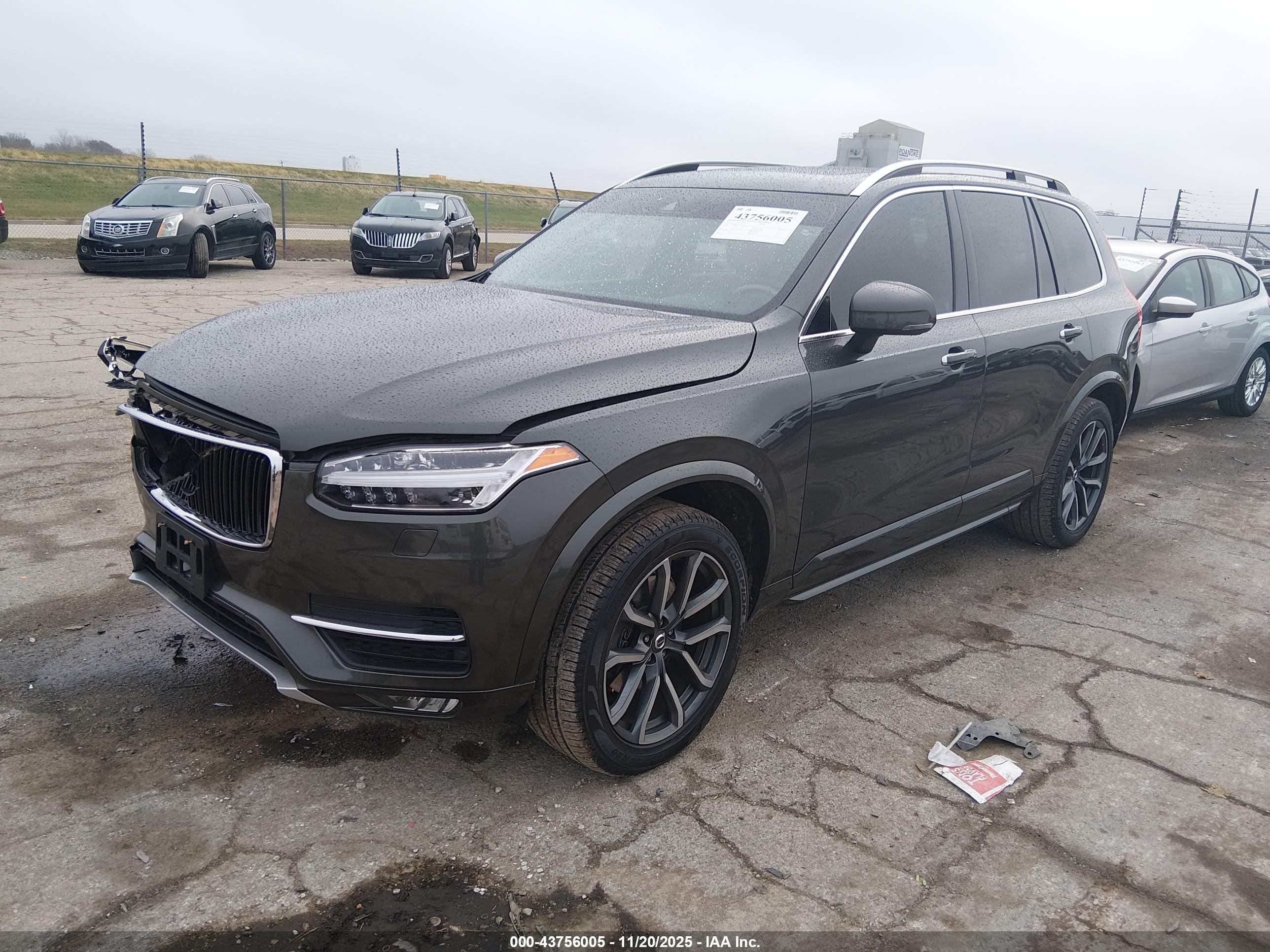 VOLVO XC90 image 2