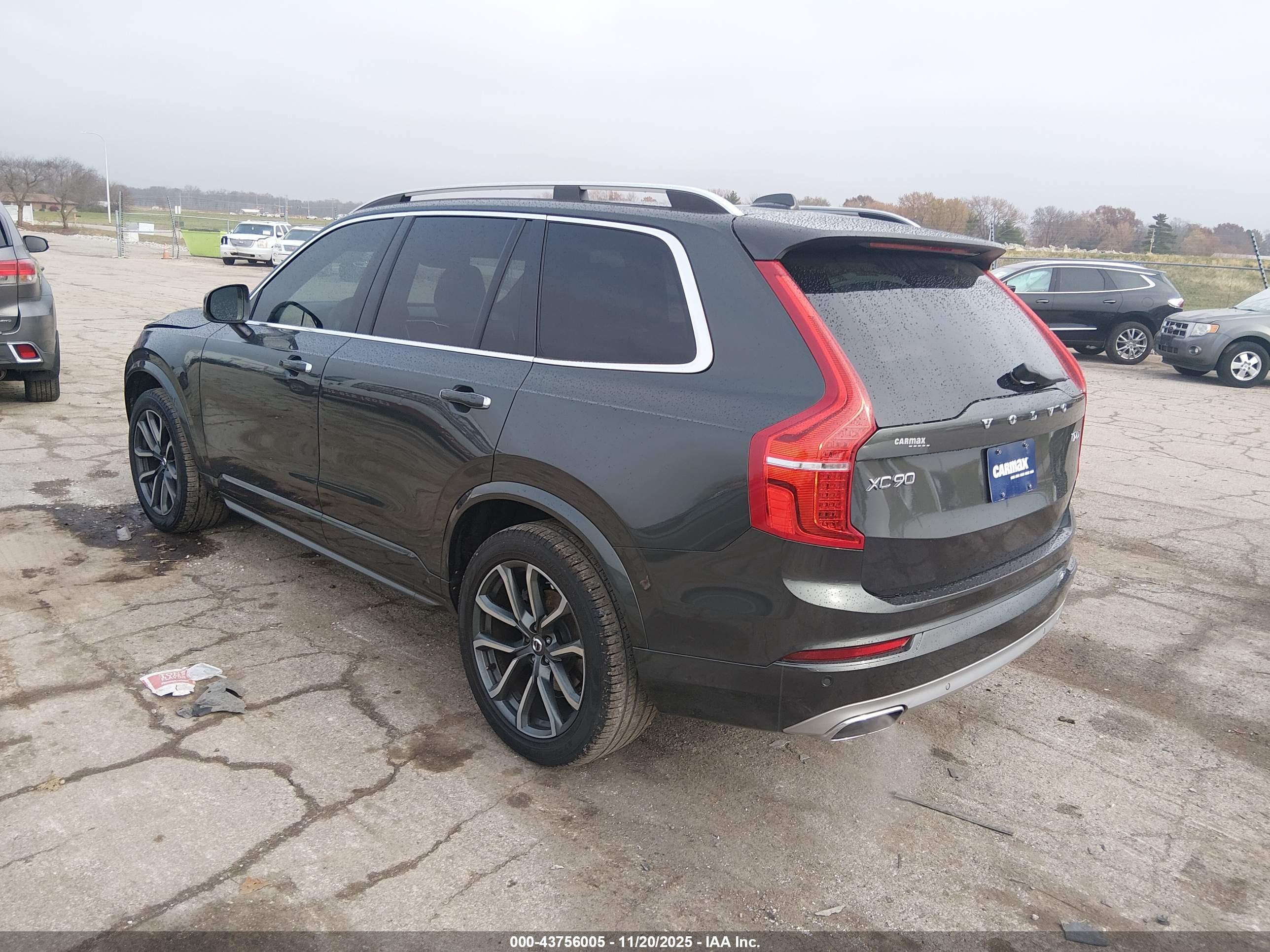 VOLVO XC90 image 3