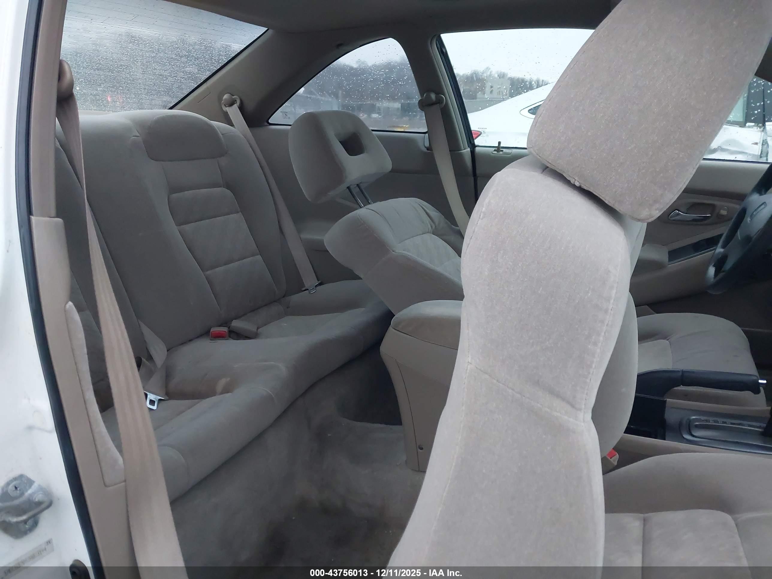 HONDA ACCORD image 8