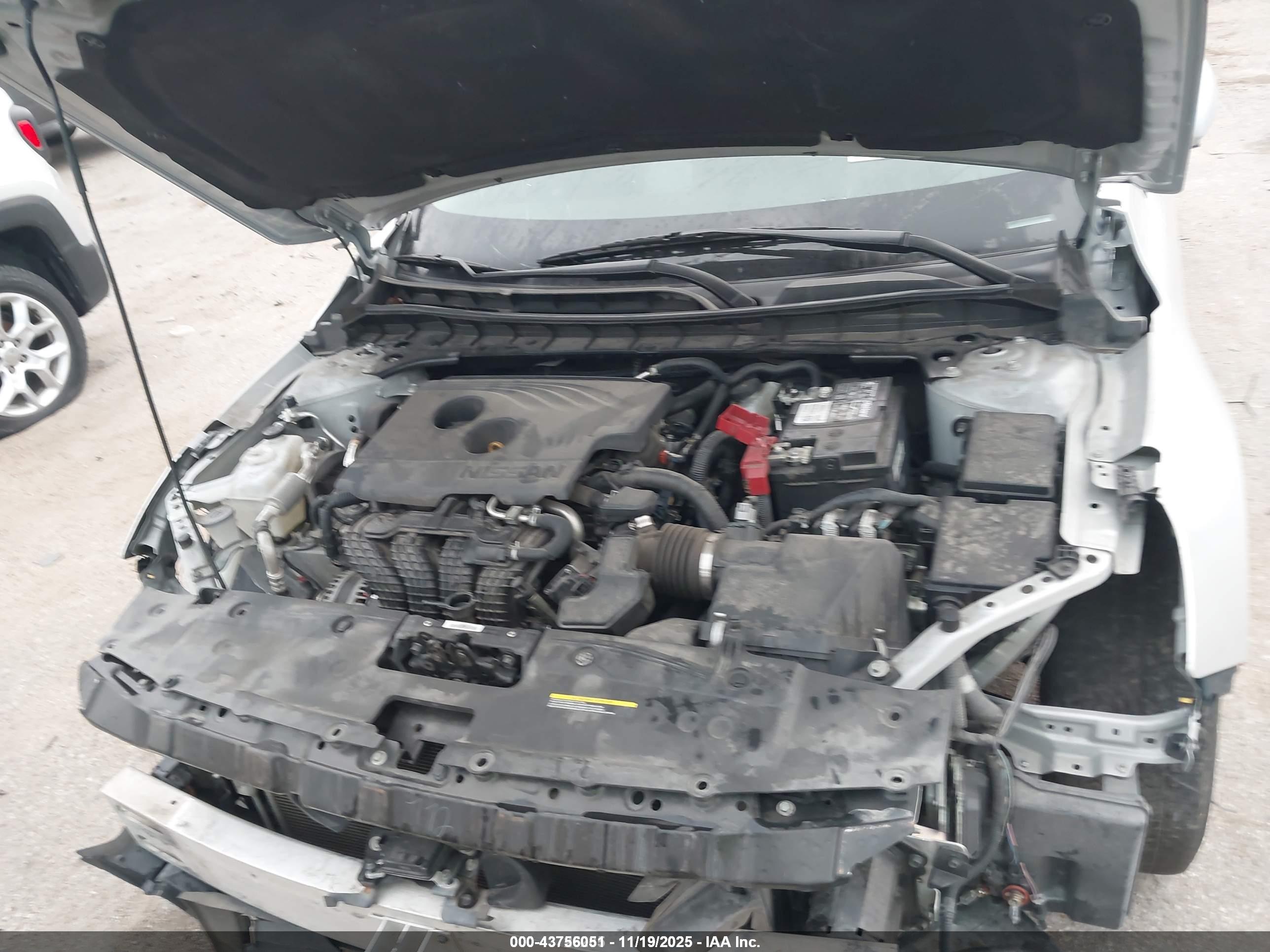 NISSAN ALTIMA image 10