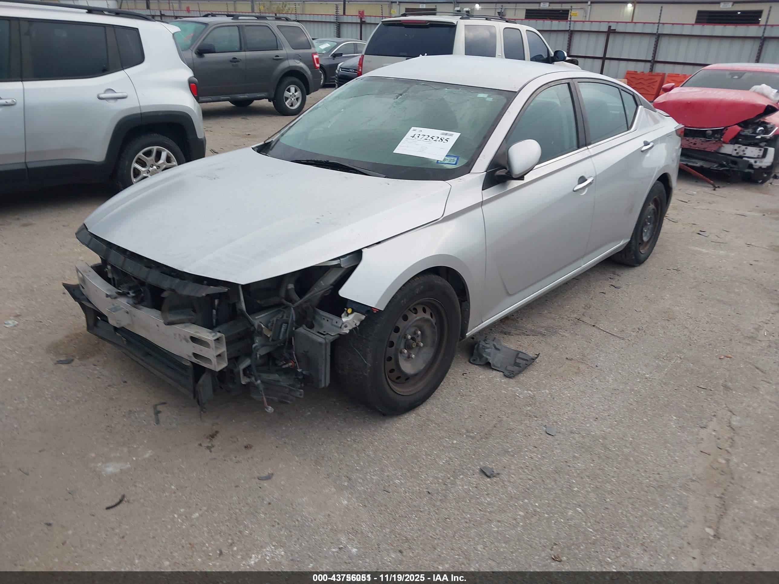 NISSAN ALTIMA image 2