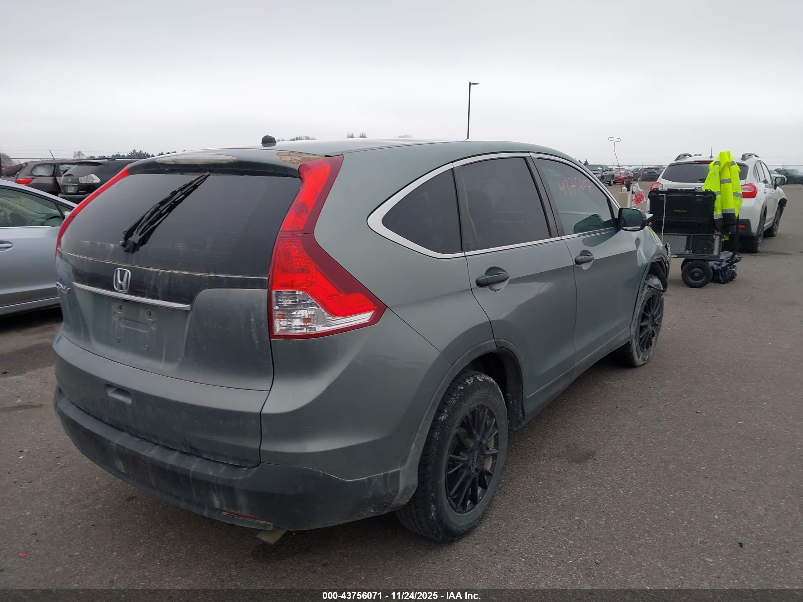 HONDA CR-V image 4