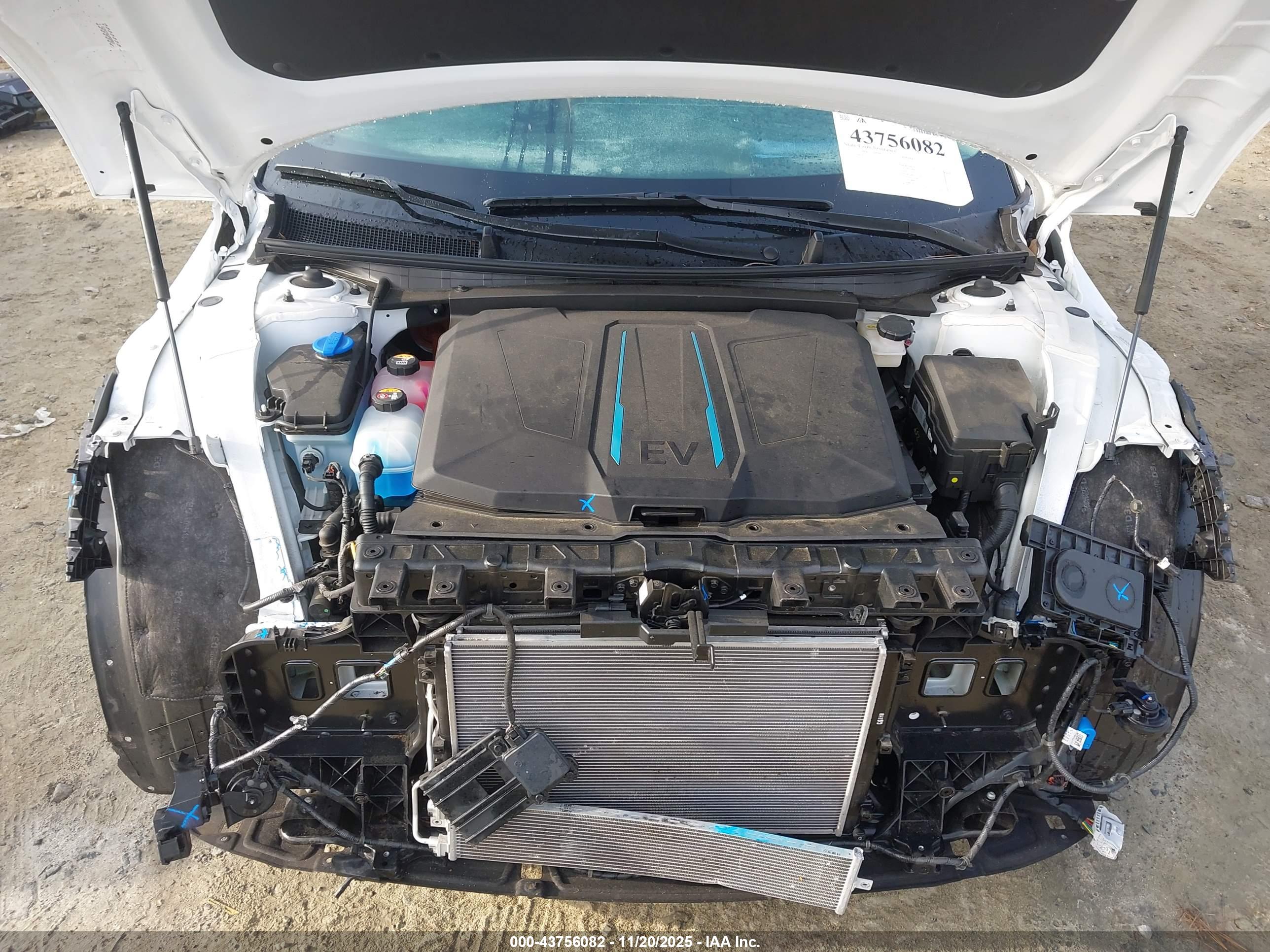 HYUNDAI IONIQ image 10
