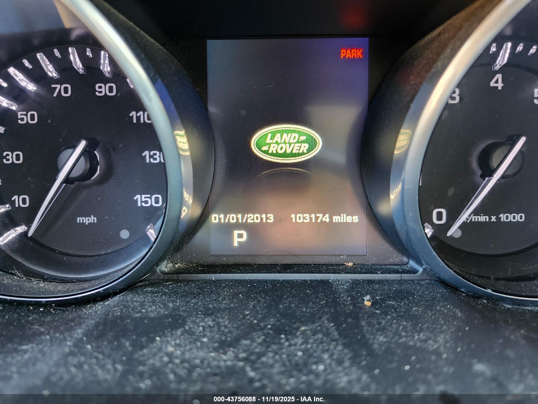 LAND ROVER image 7