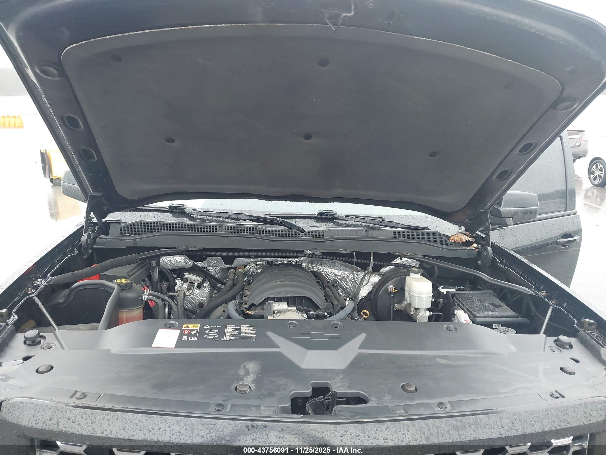 CHEVROLET SILVERADO image 10