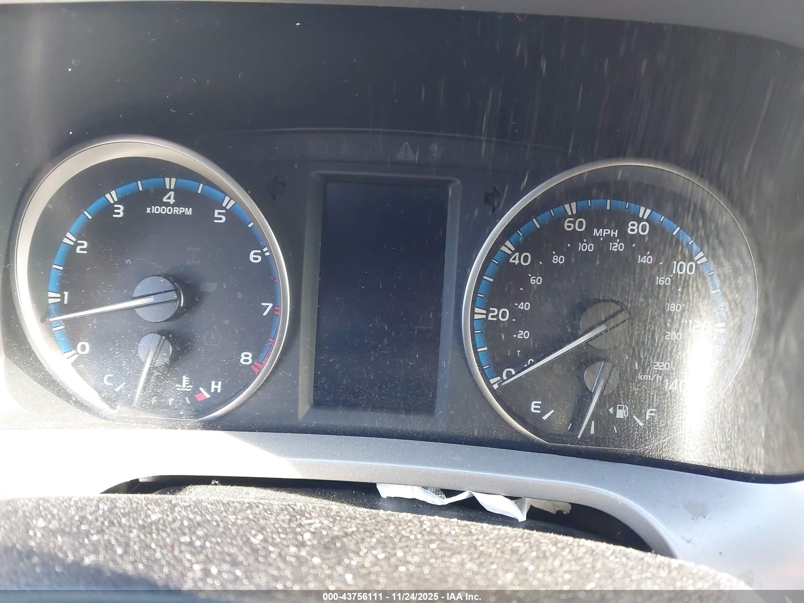 TOYOTA RAV4 image 7