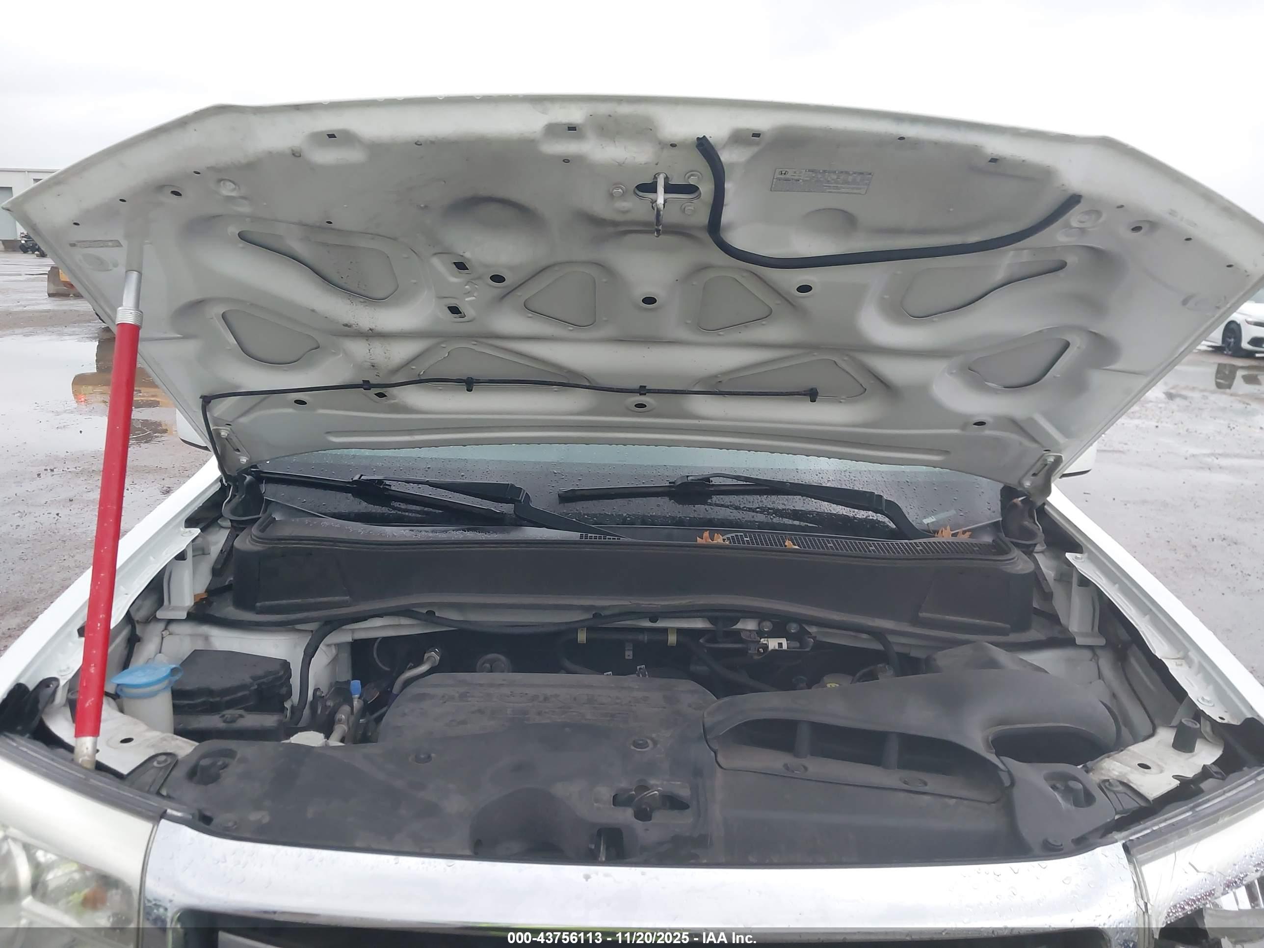 HONDA PILOT image 10