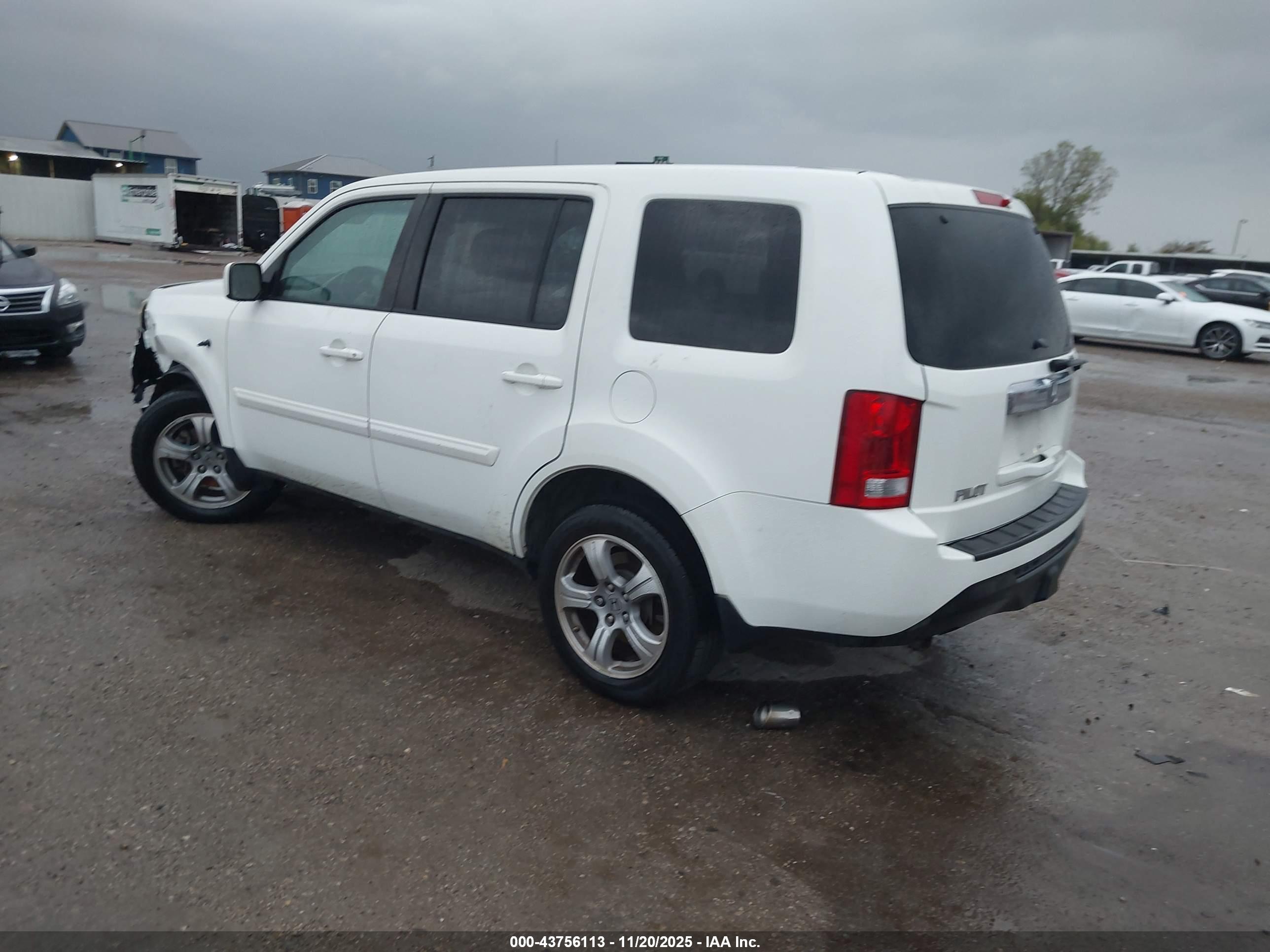 HONDA PILOT image 3