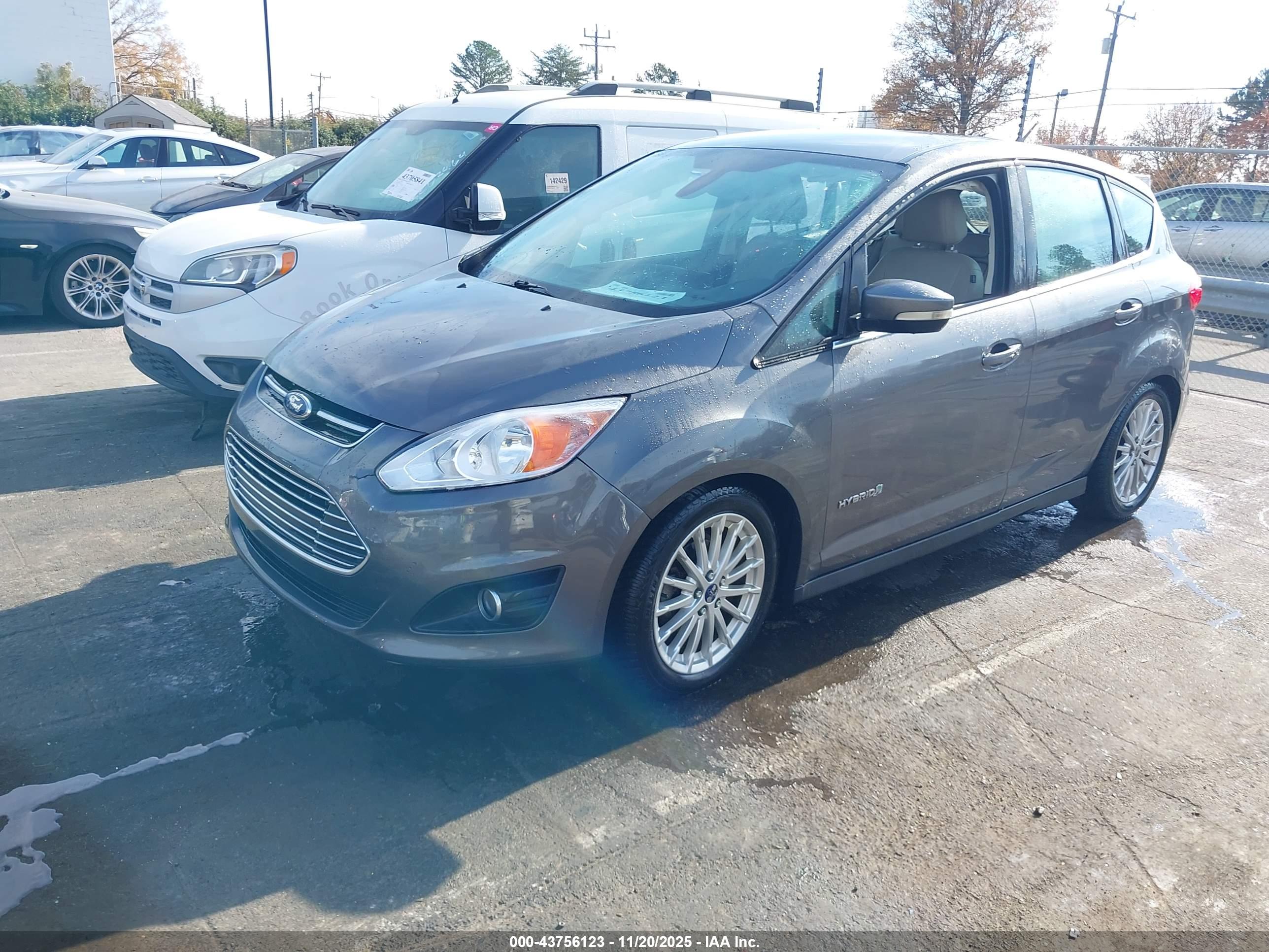 FORD C-MAX image 2