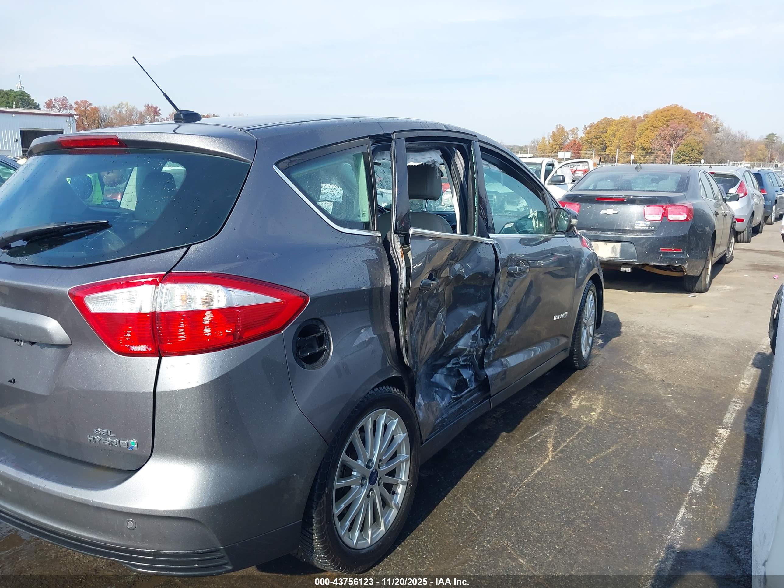 FORD C-MAX image 6