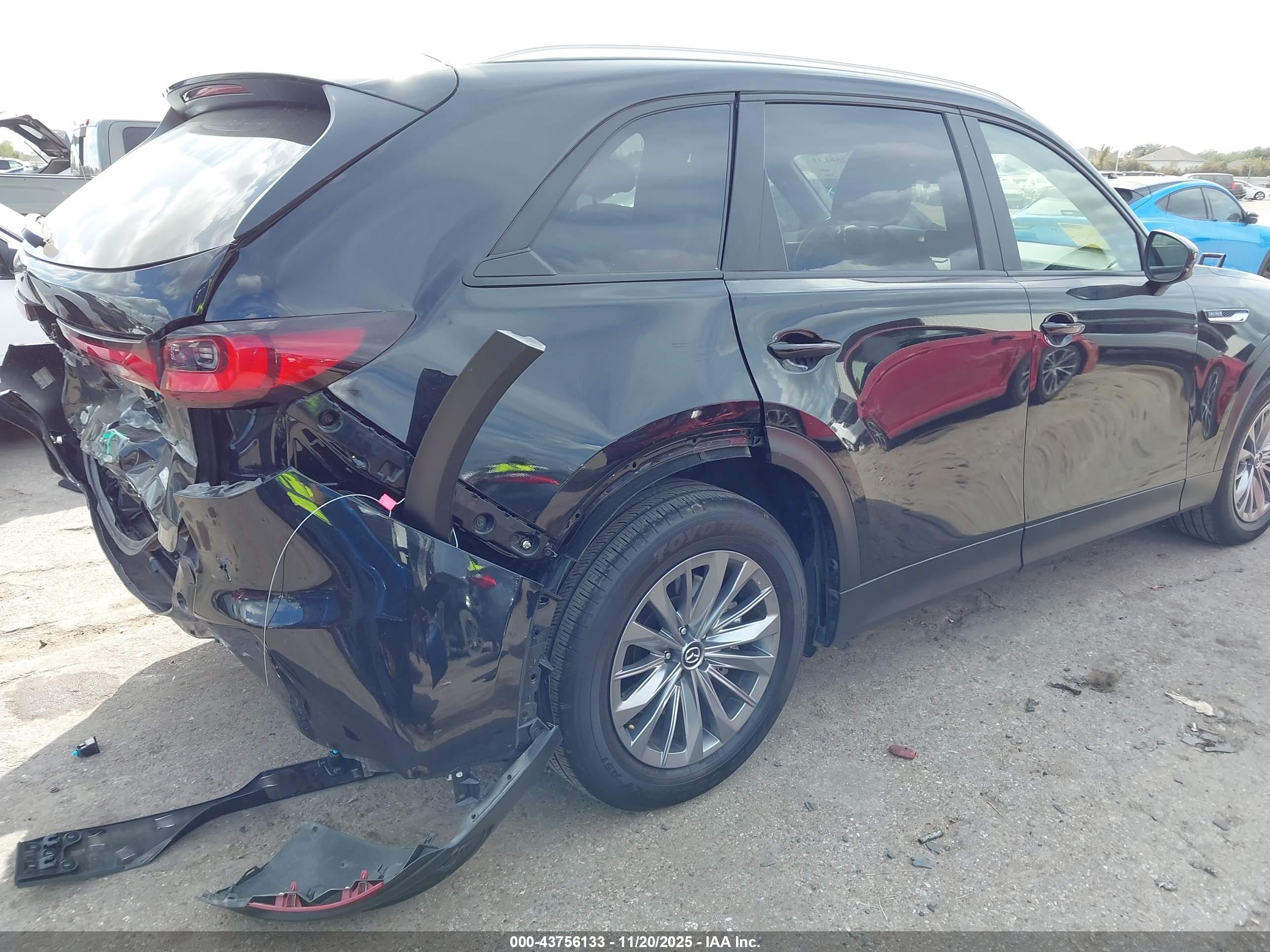MAZDA CX-90 image 4