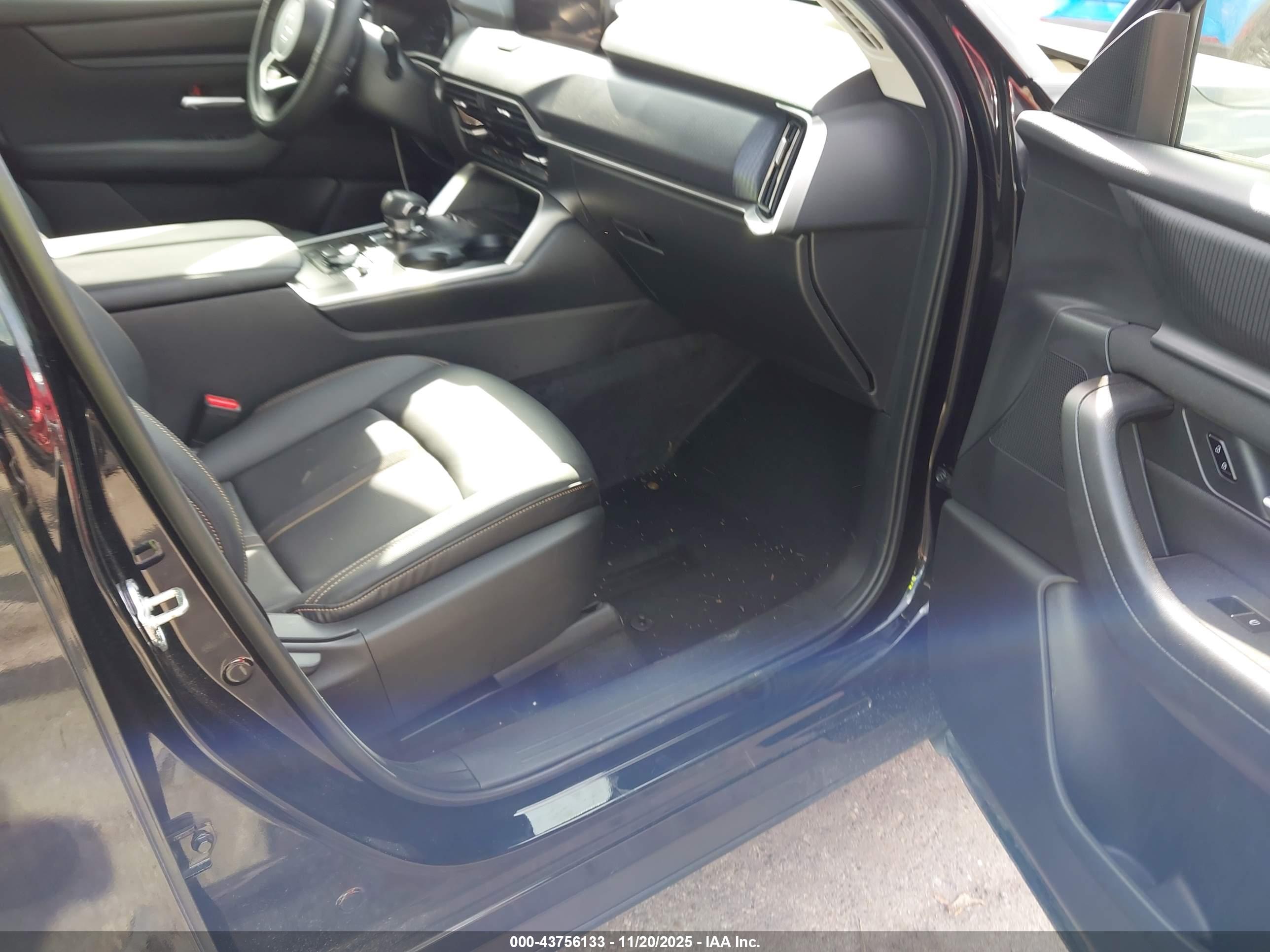 MAZDA CX-90 image 5