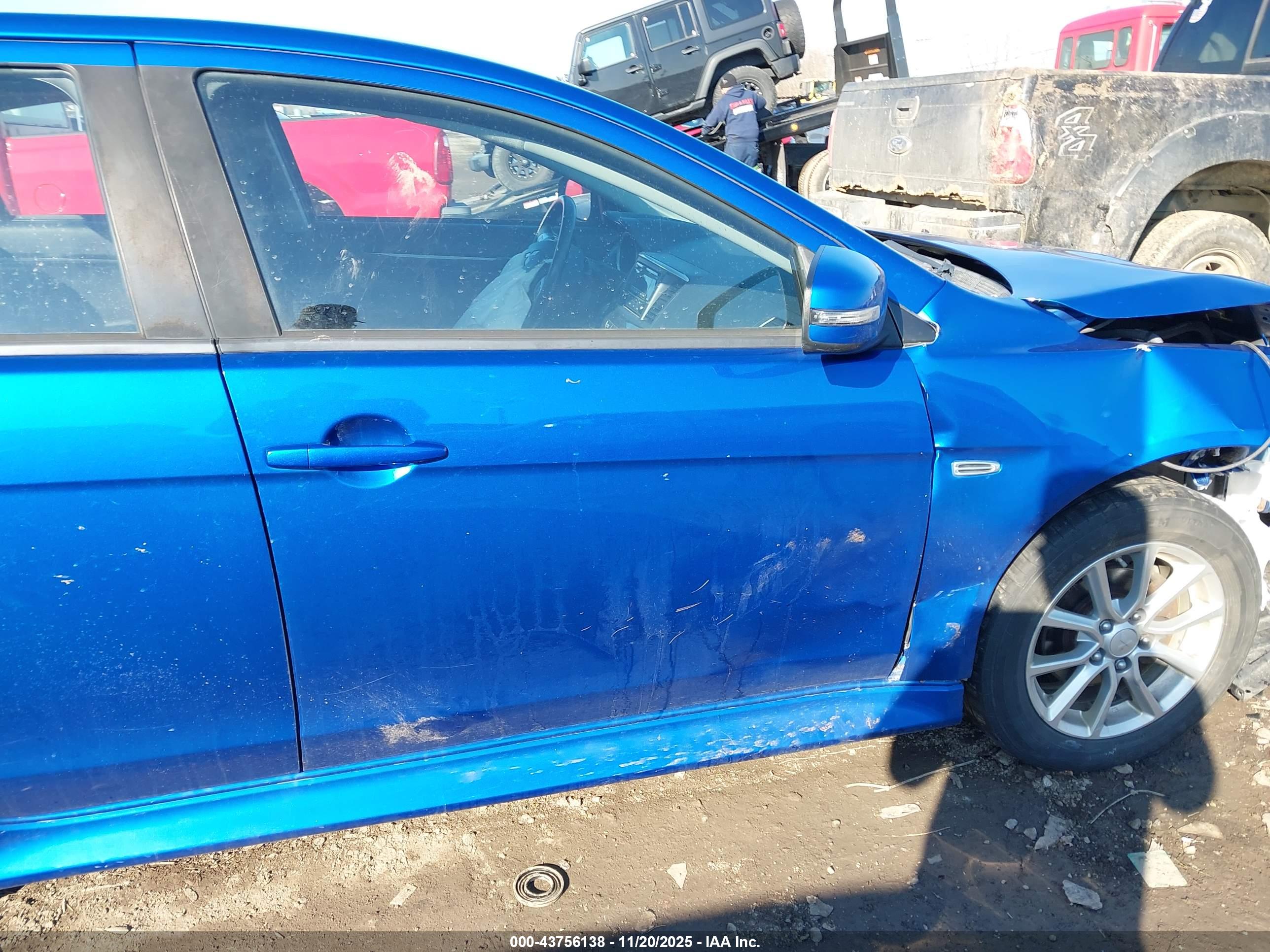 MITSUBISHI LANCER image 6