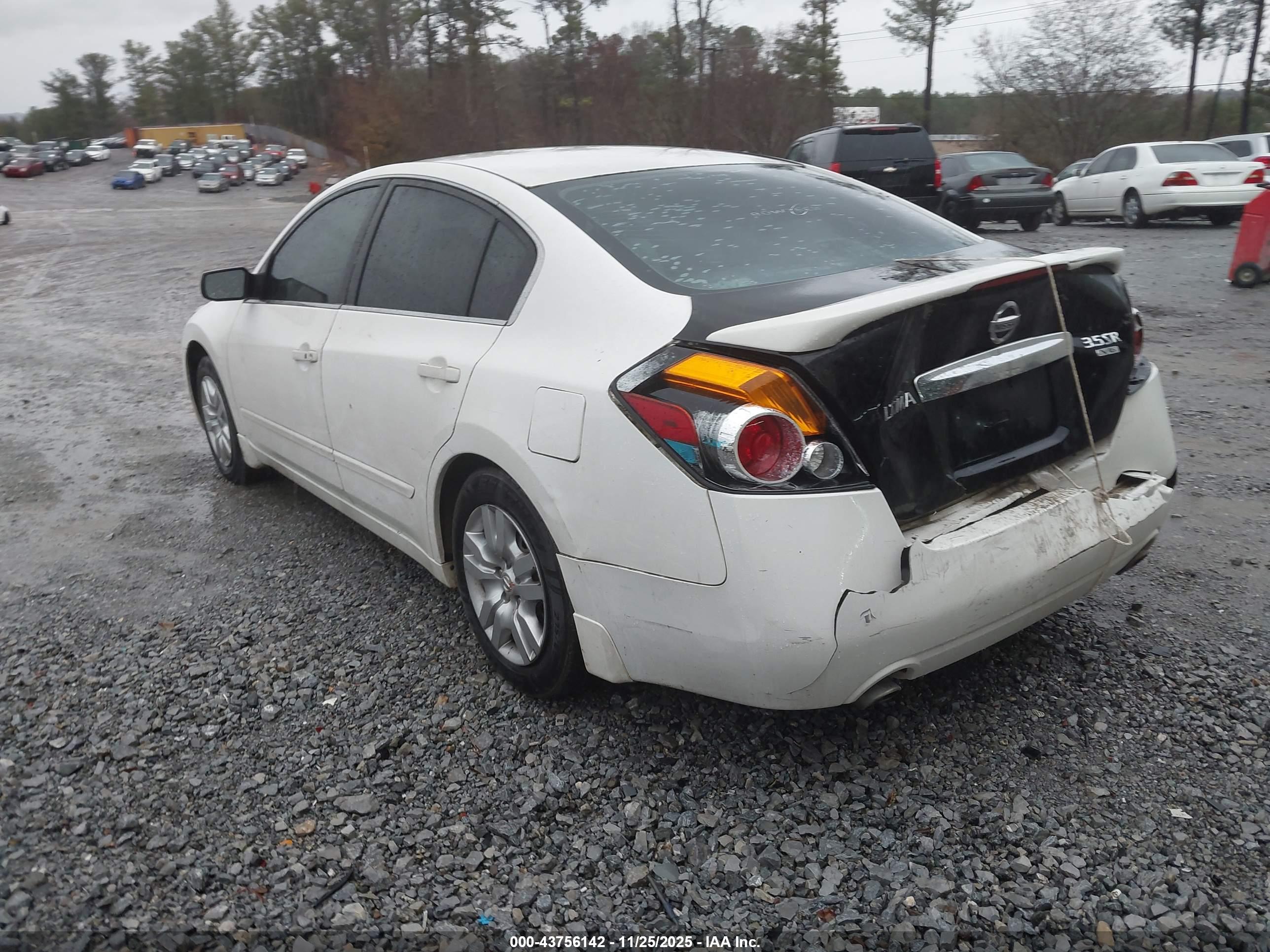 NISSAN ALTIMA image 3