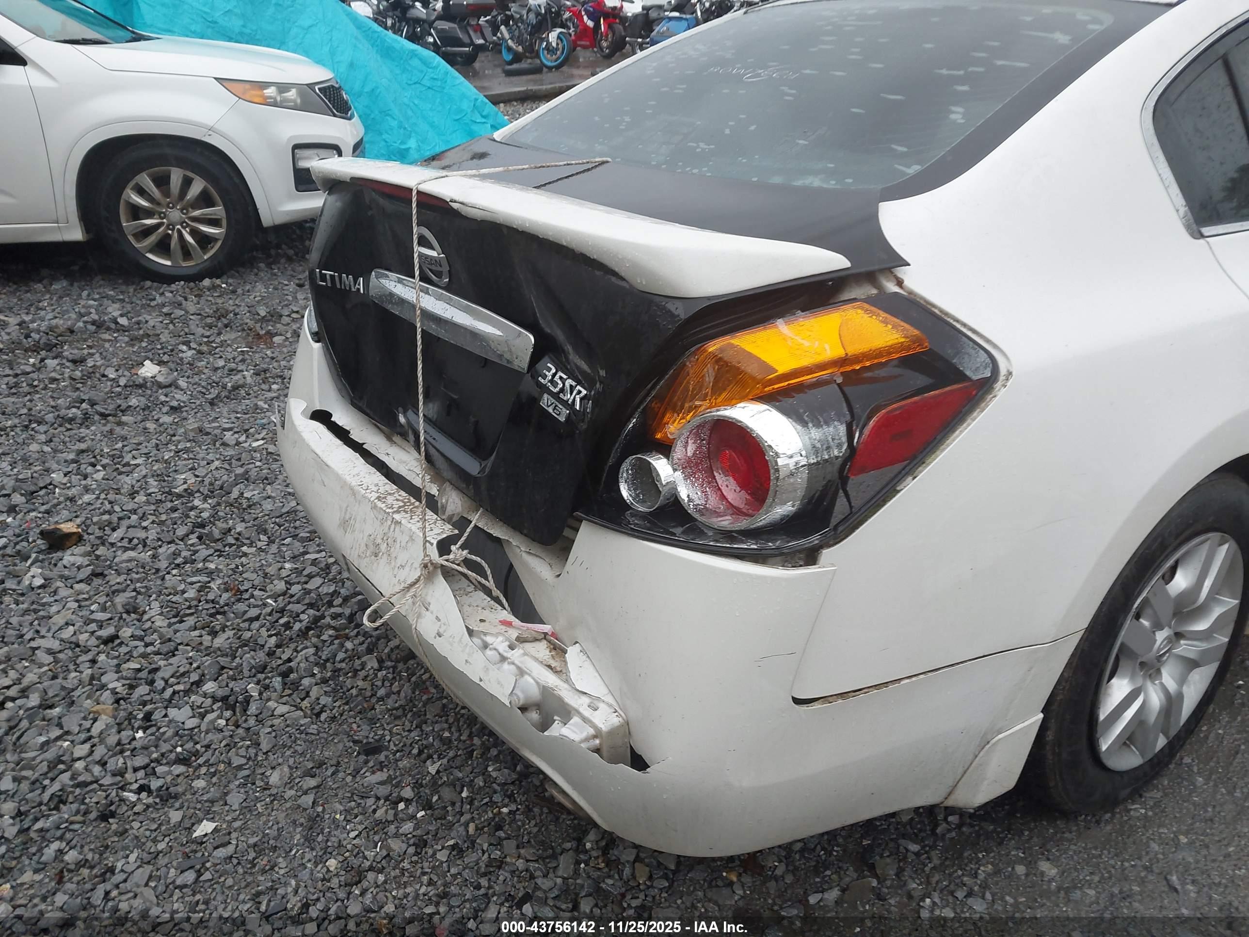 NISSAN ALTIMA image 6