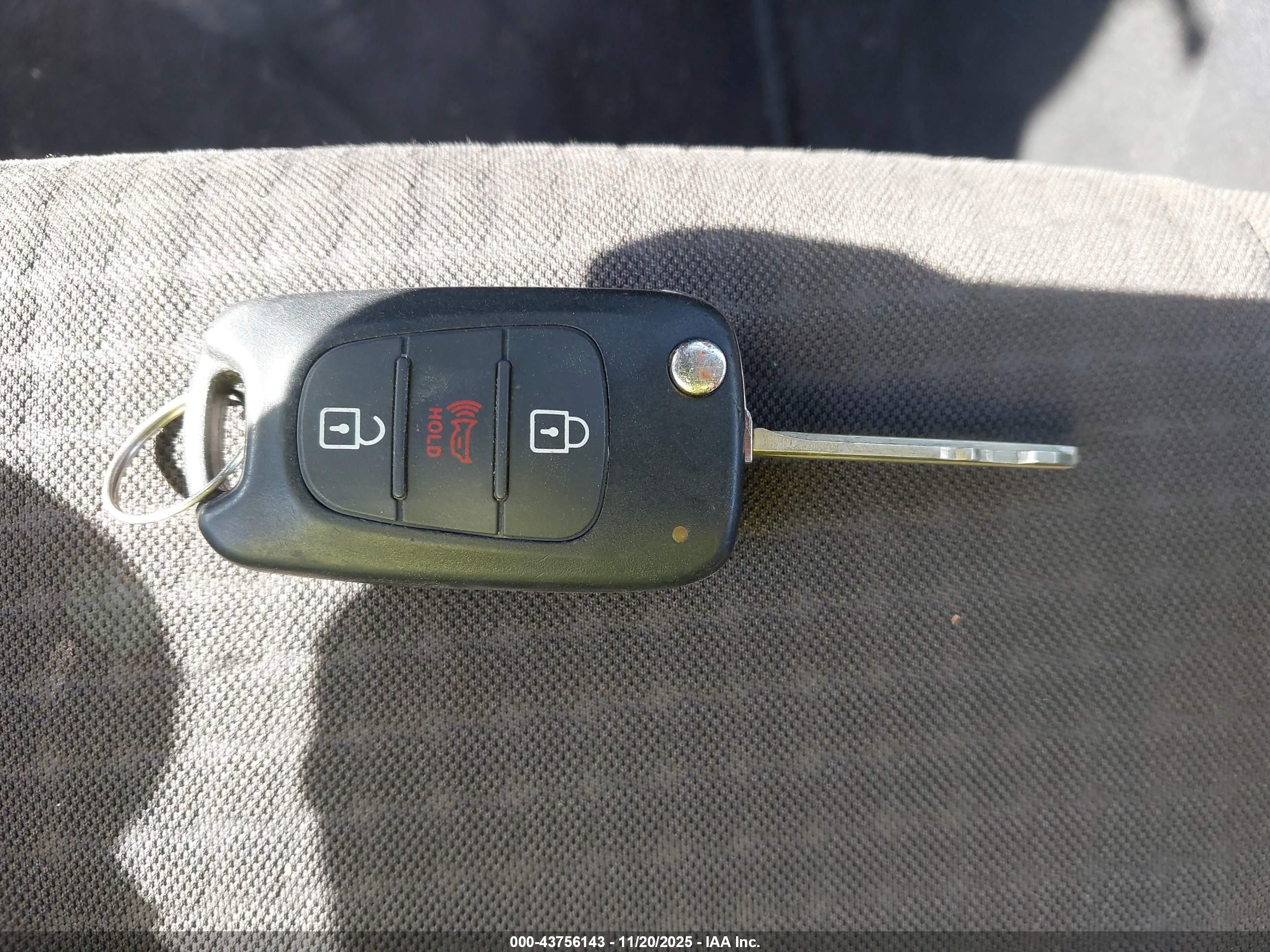 KIA SOUL image 11