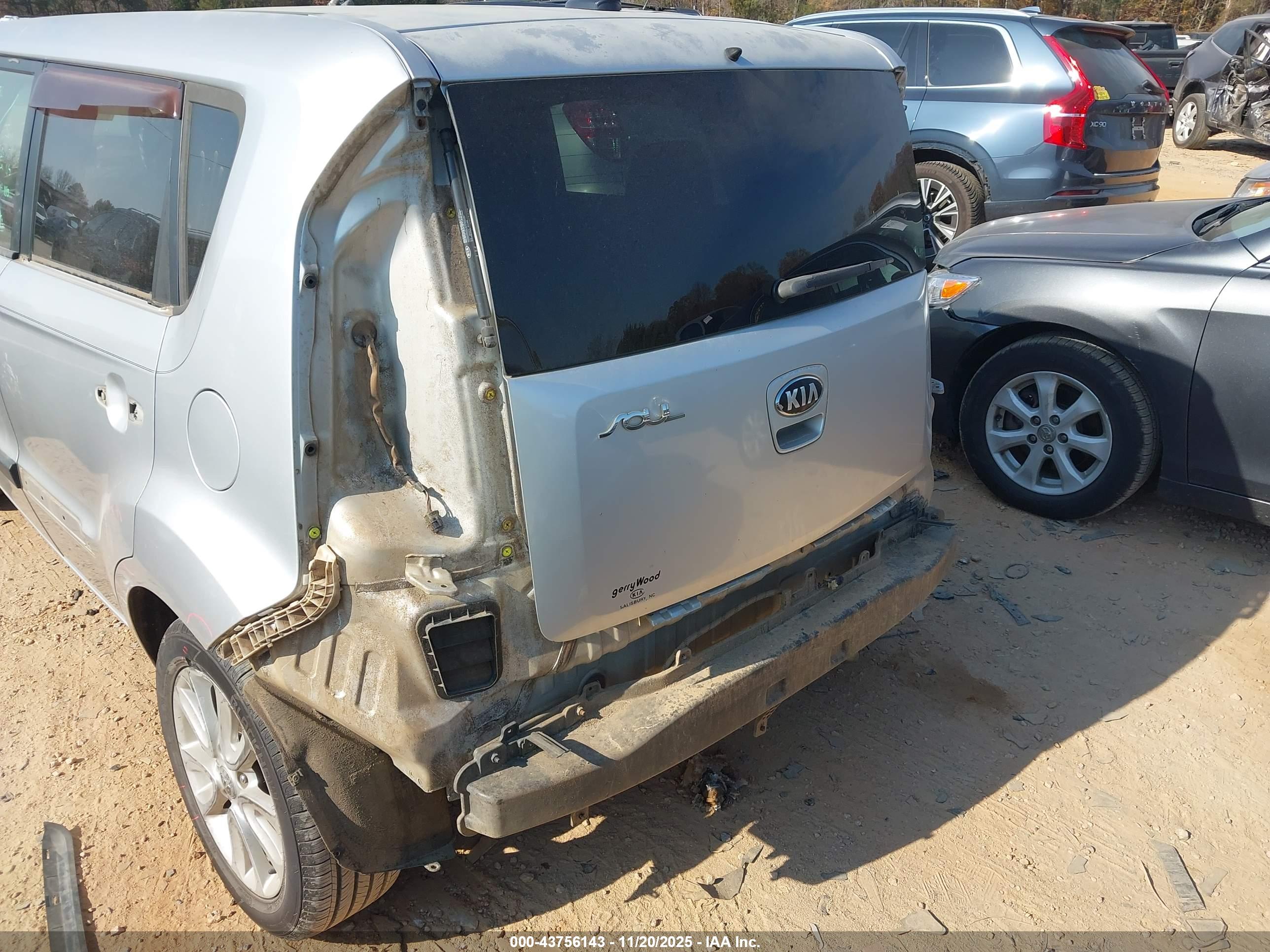 KIA SOUL image 6