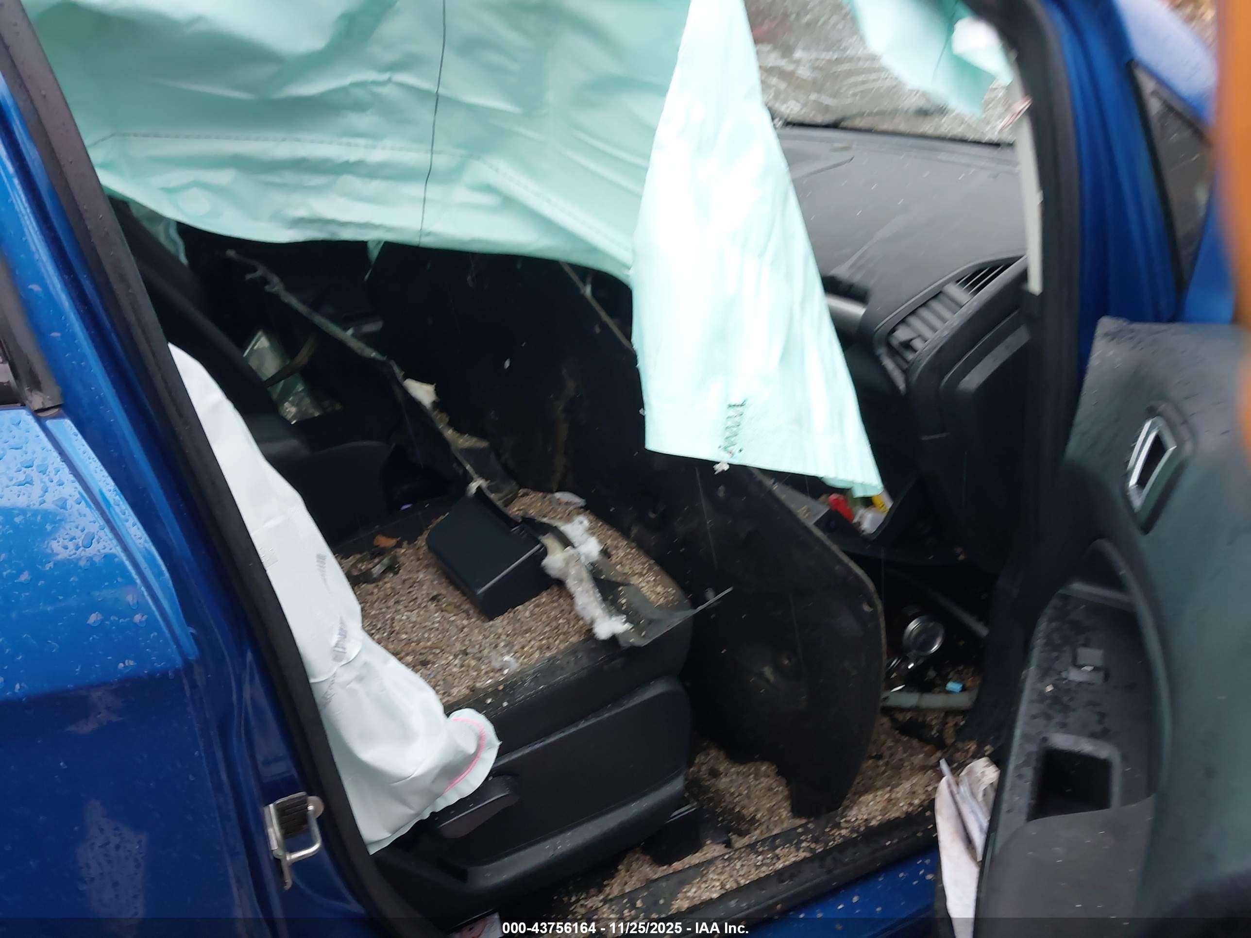 FORD ECOSPORT image 5