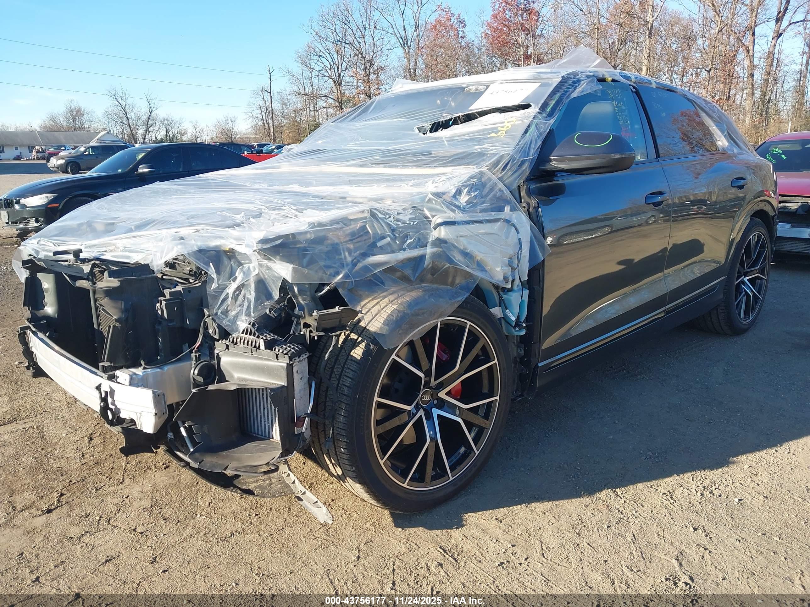 AUDI Q8 image 2