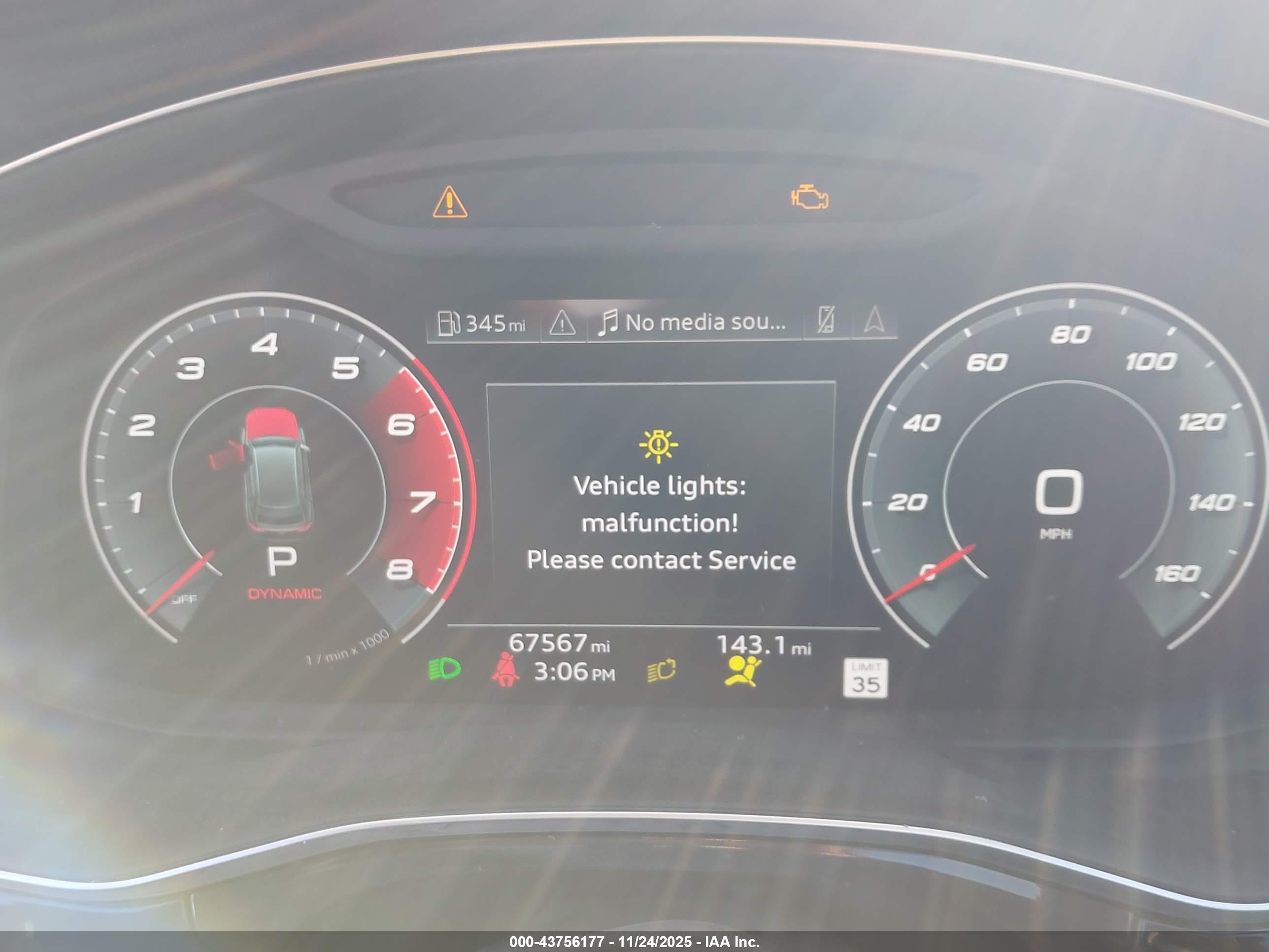 AUDI Q8 image 7
