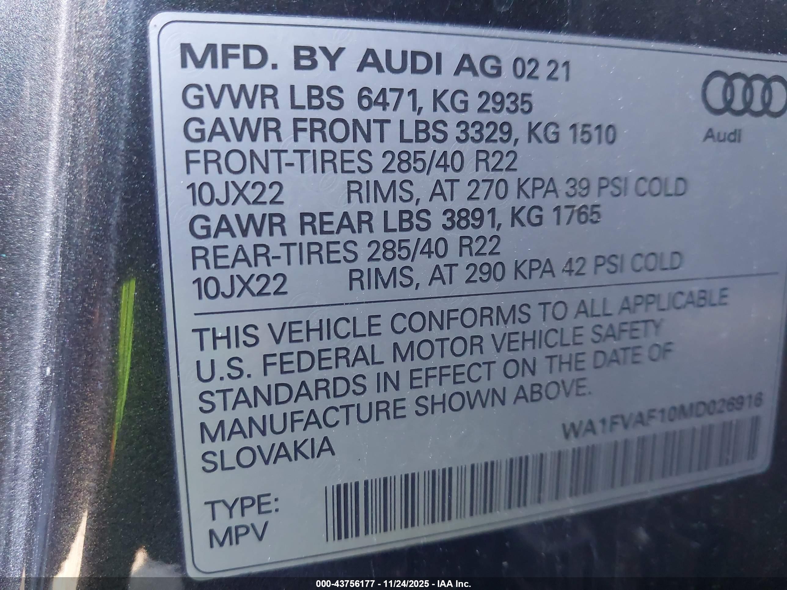 AUDI Q8 image 9
