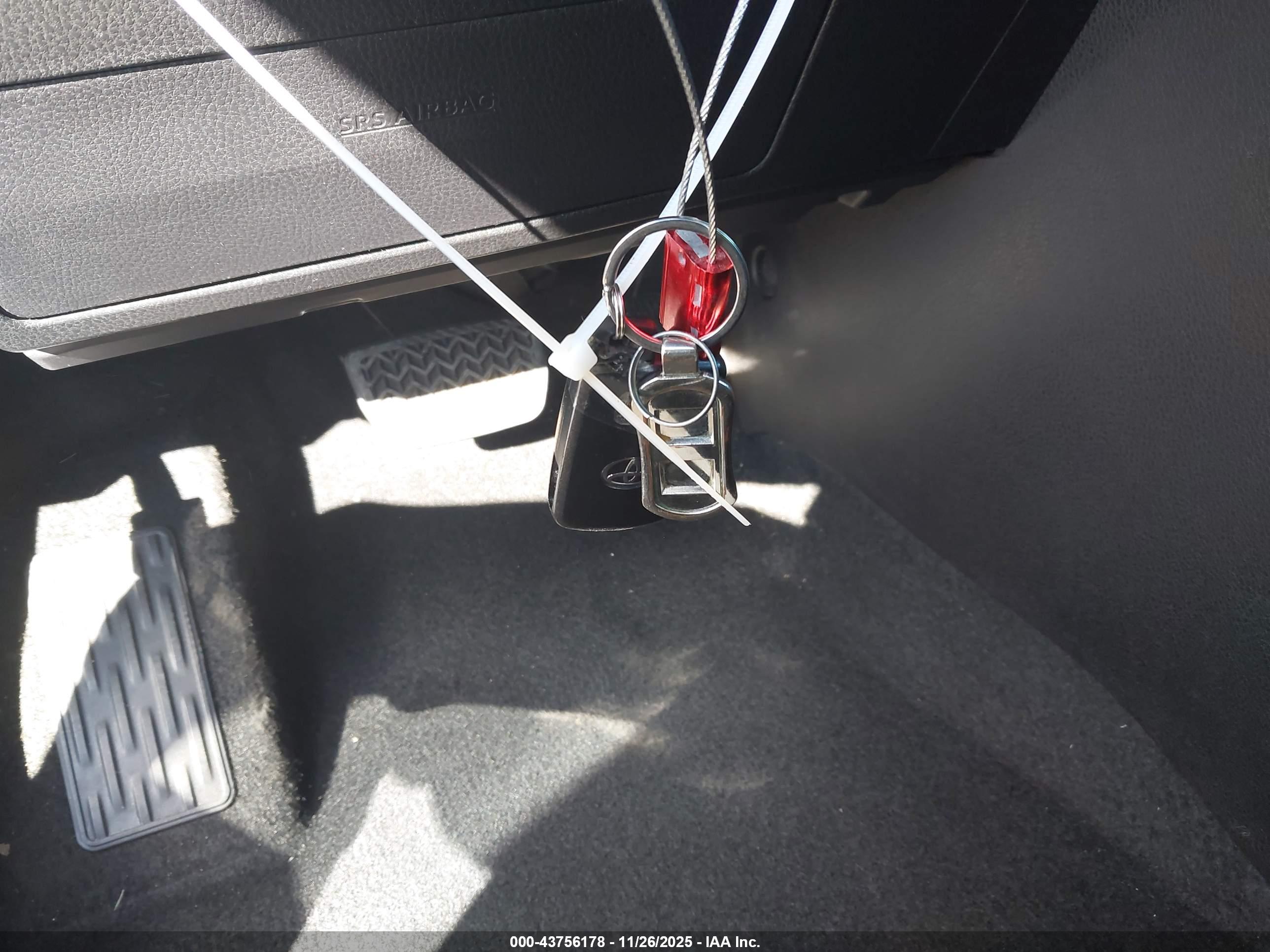 TOYOTA HIGHLANDER image 11