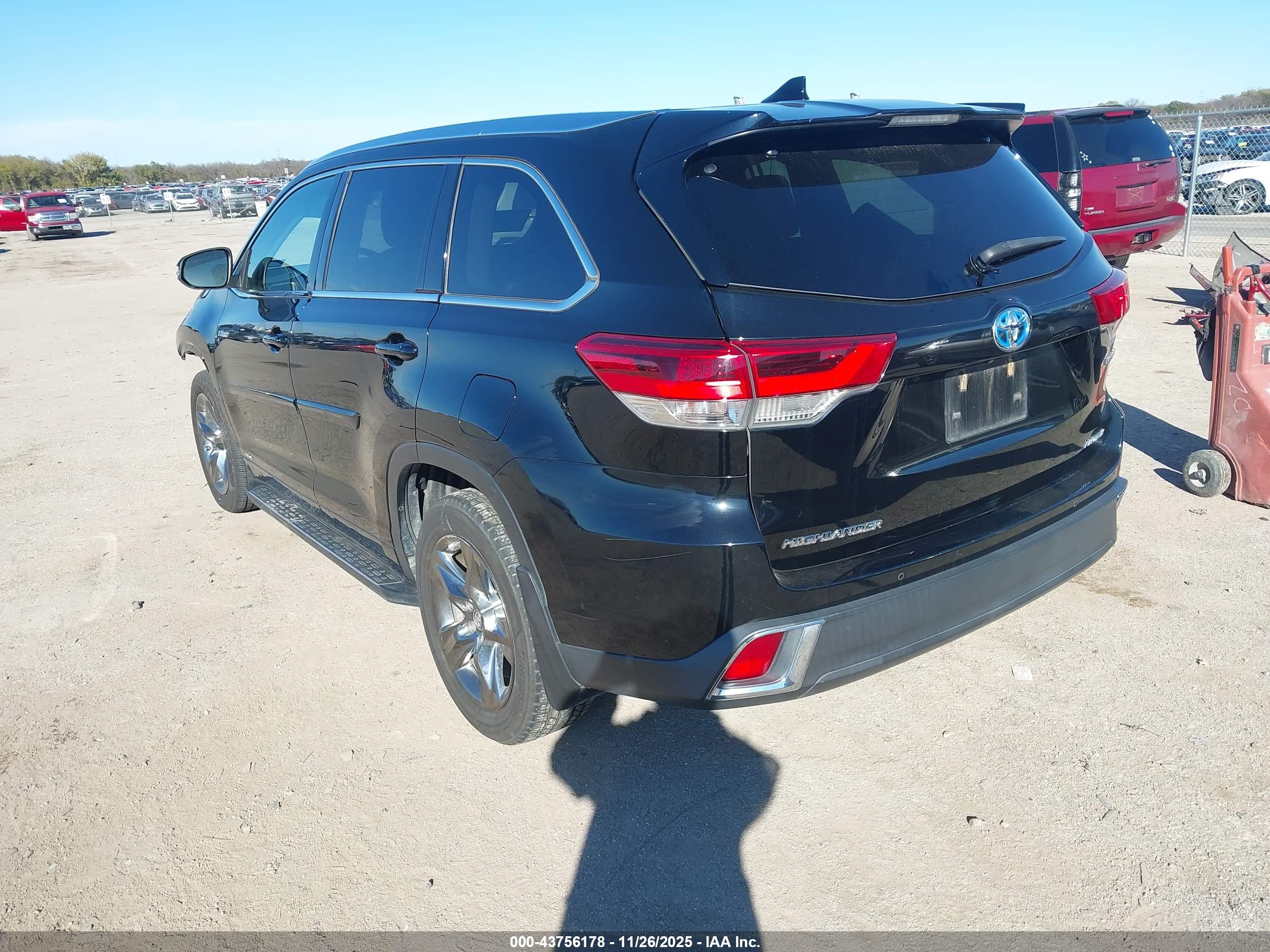 TOYOTA HIGHLANDER image 3