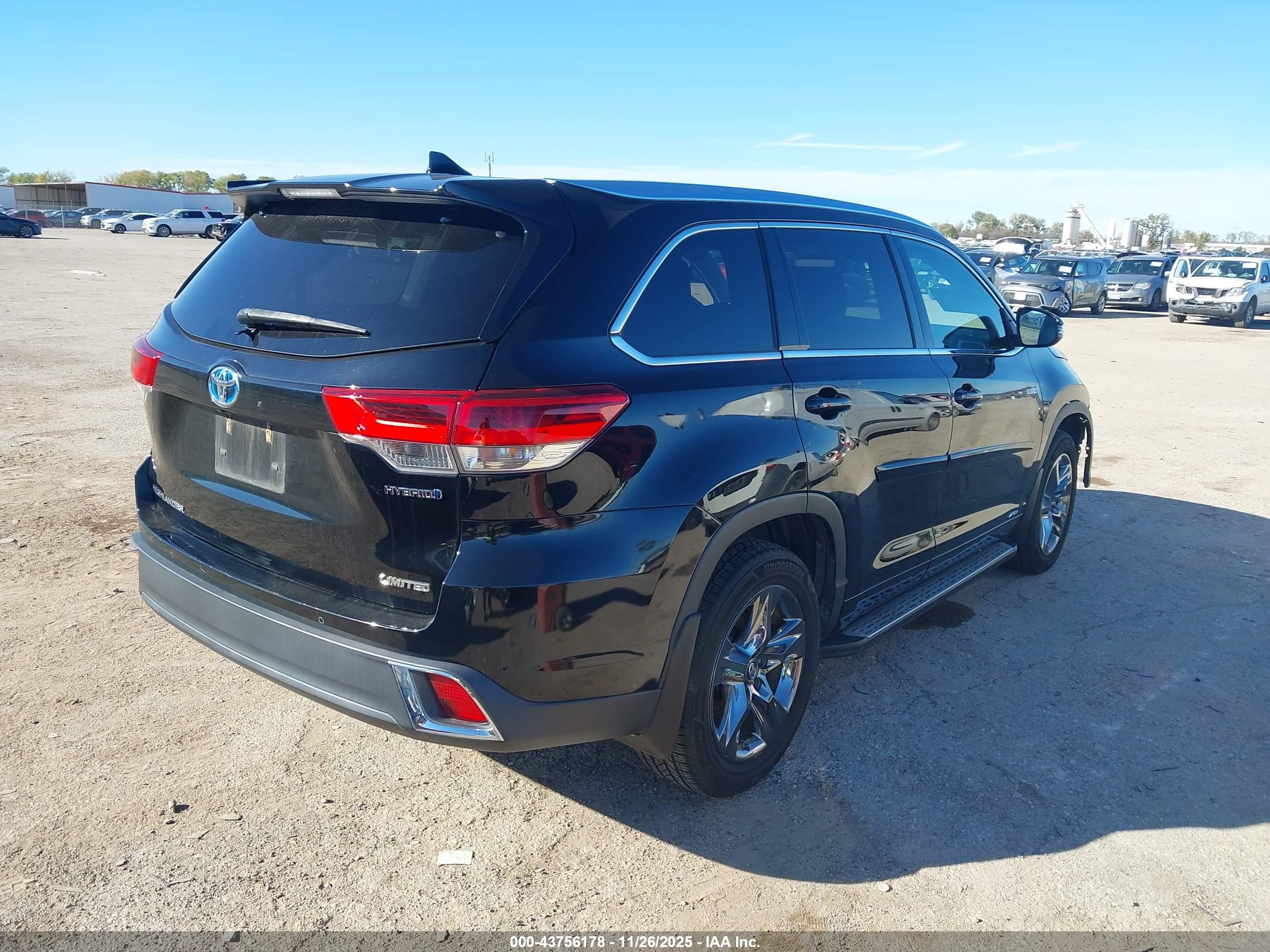 TOYOTA HIGHLANDER image 4