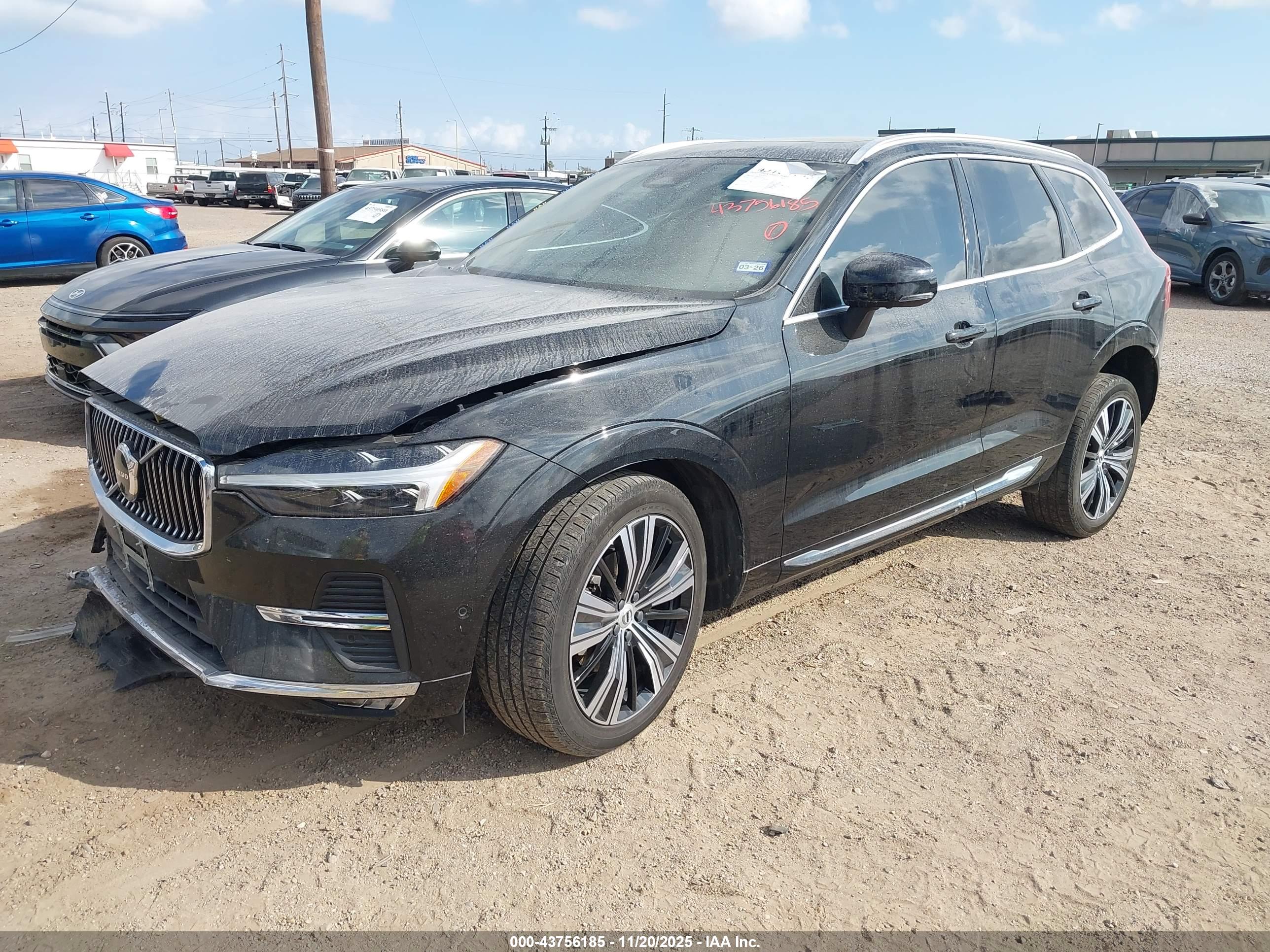 VOLVO XC60 image 2
