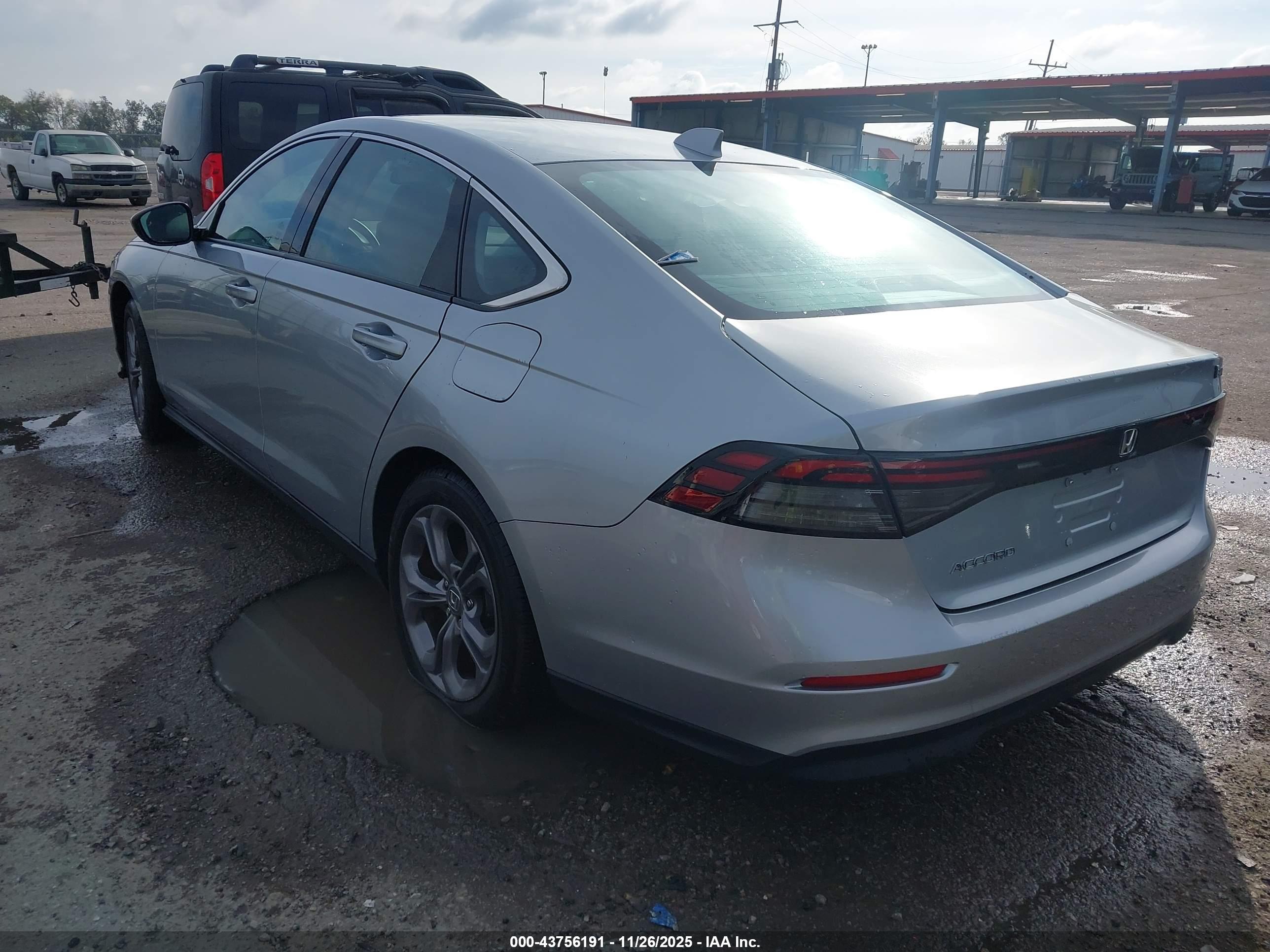 HONDA ACCORD image 3