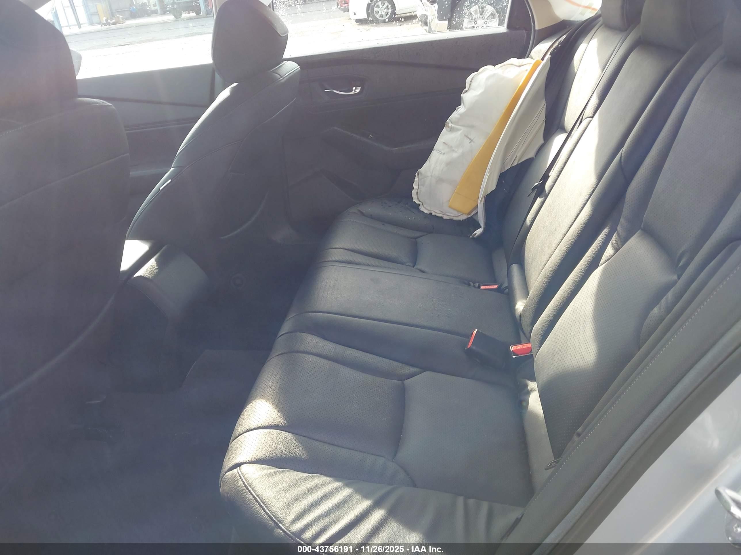 HONDA ACCORD image 8