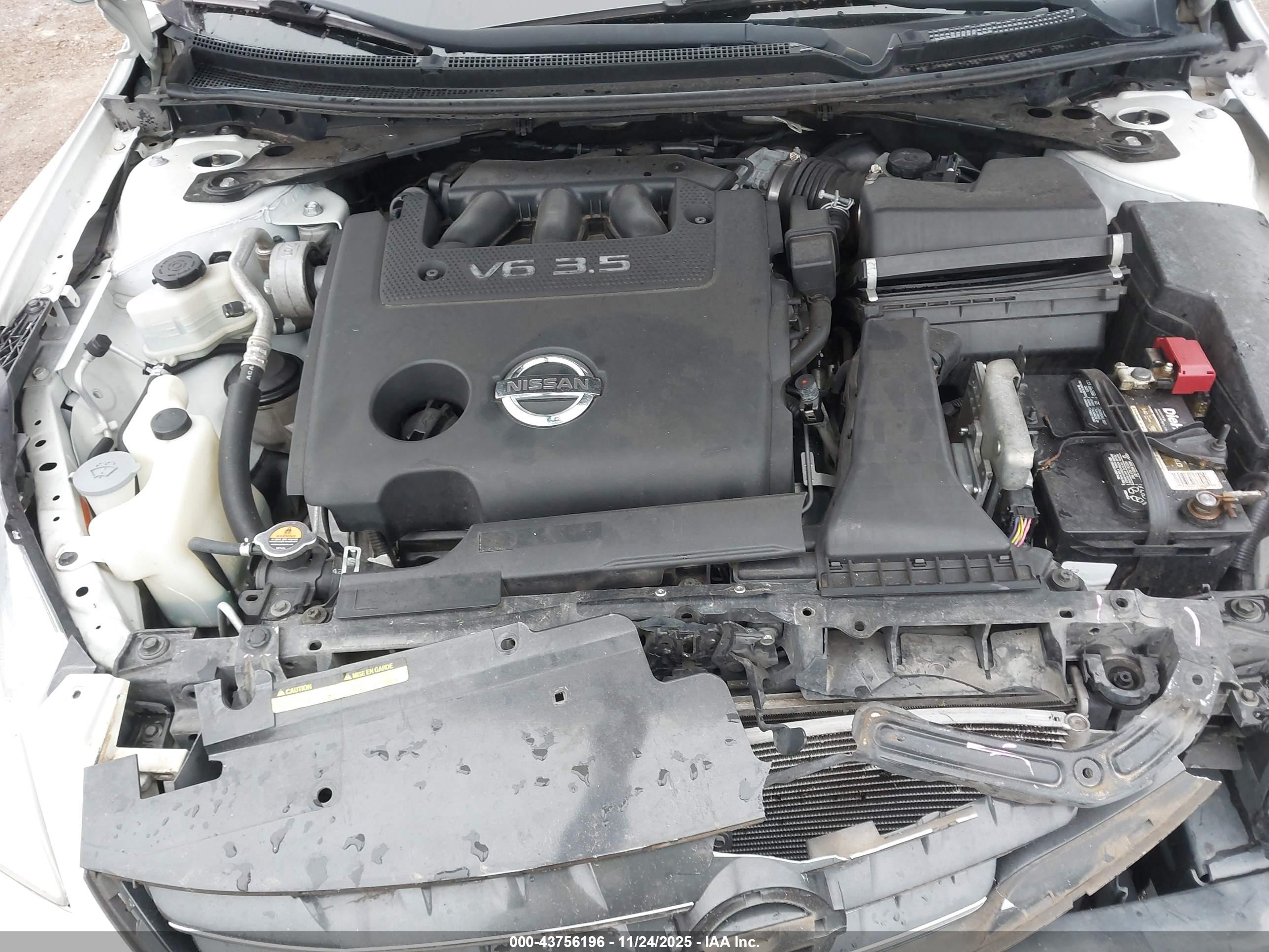NISSAN ALTIMA image 10