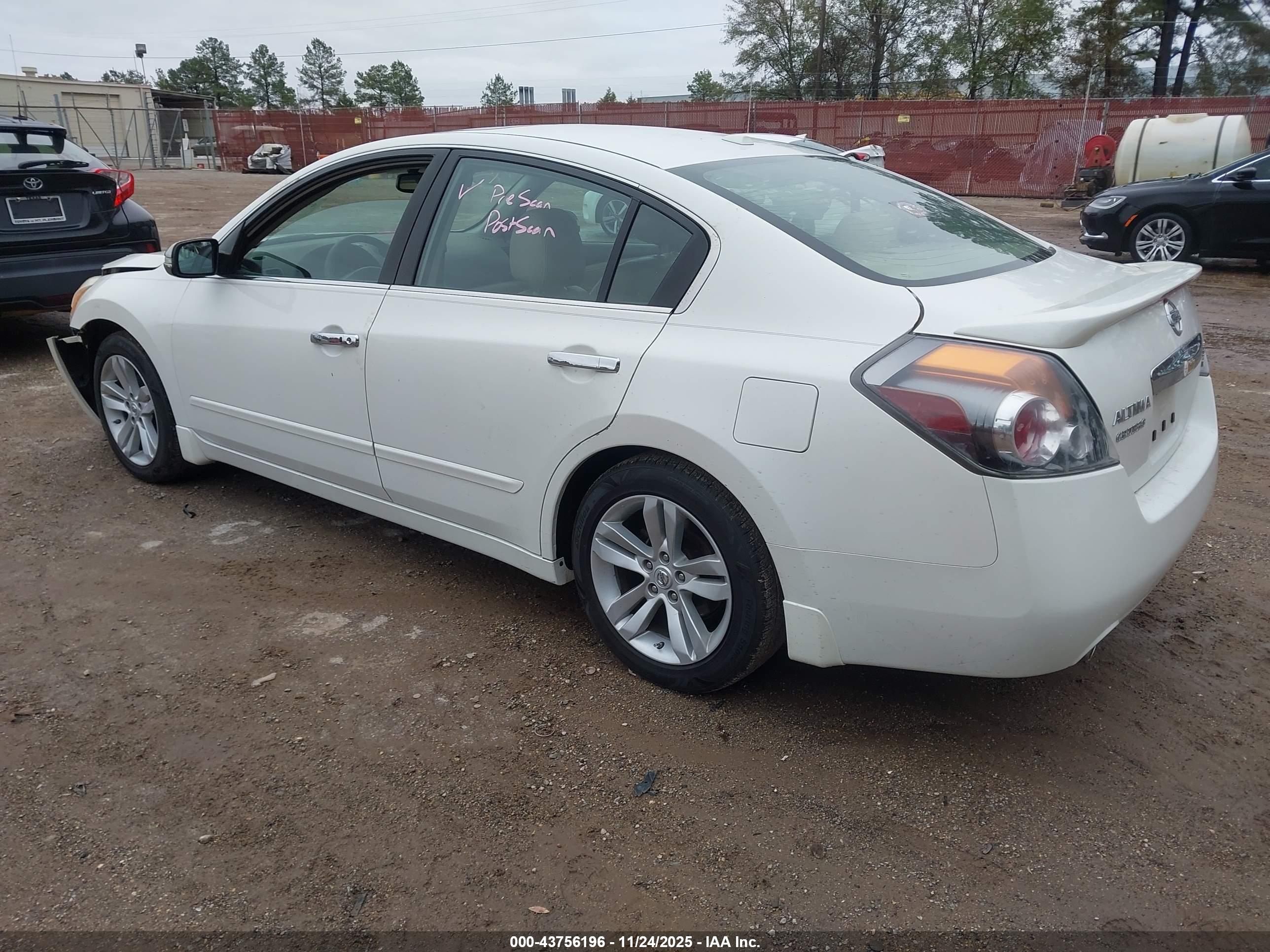 NISSAN ALTIMA image 3