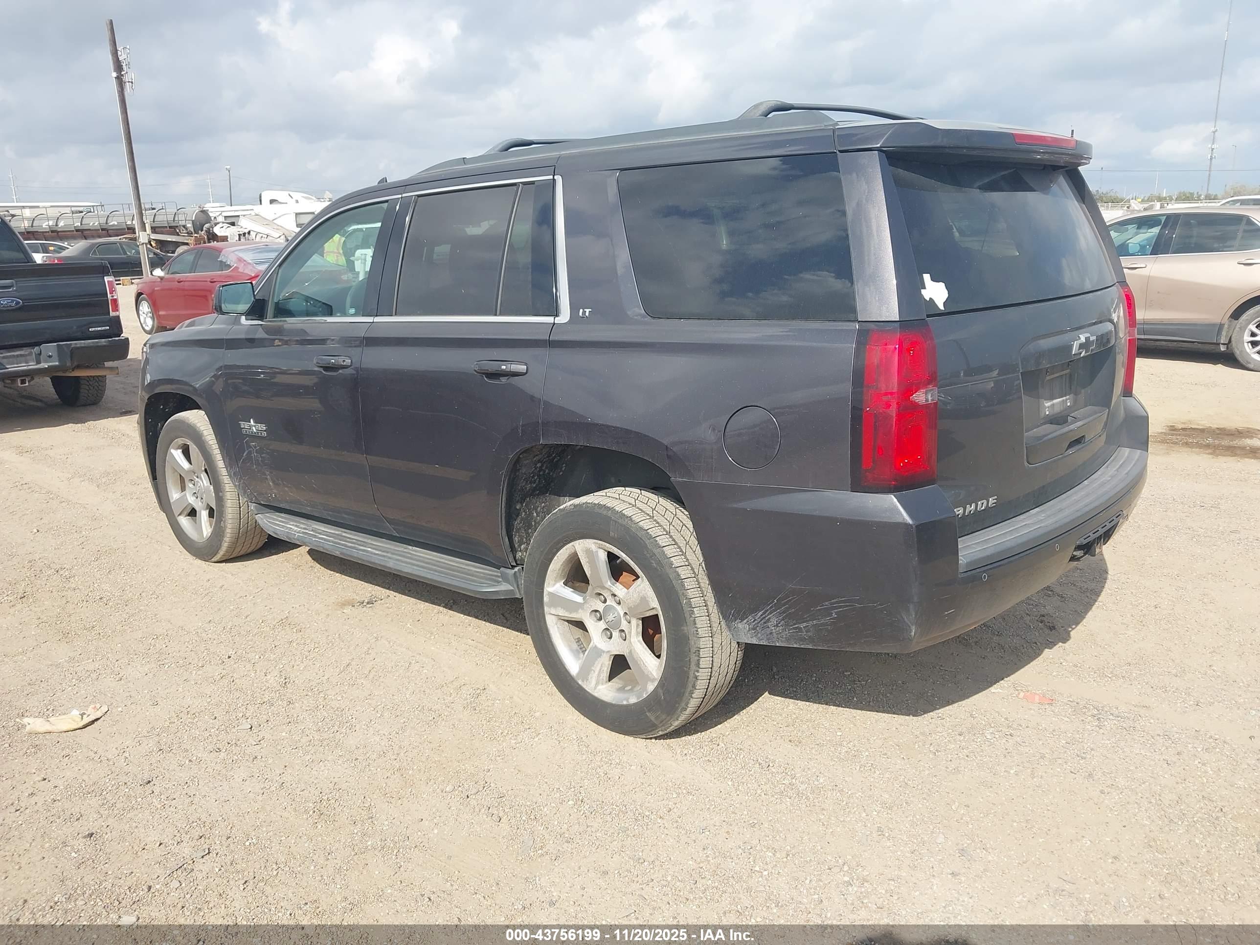 CHEVROLET TAHOE image 3