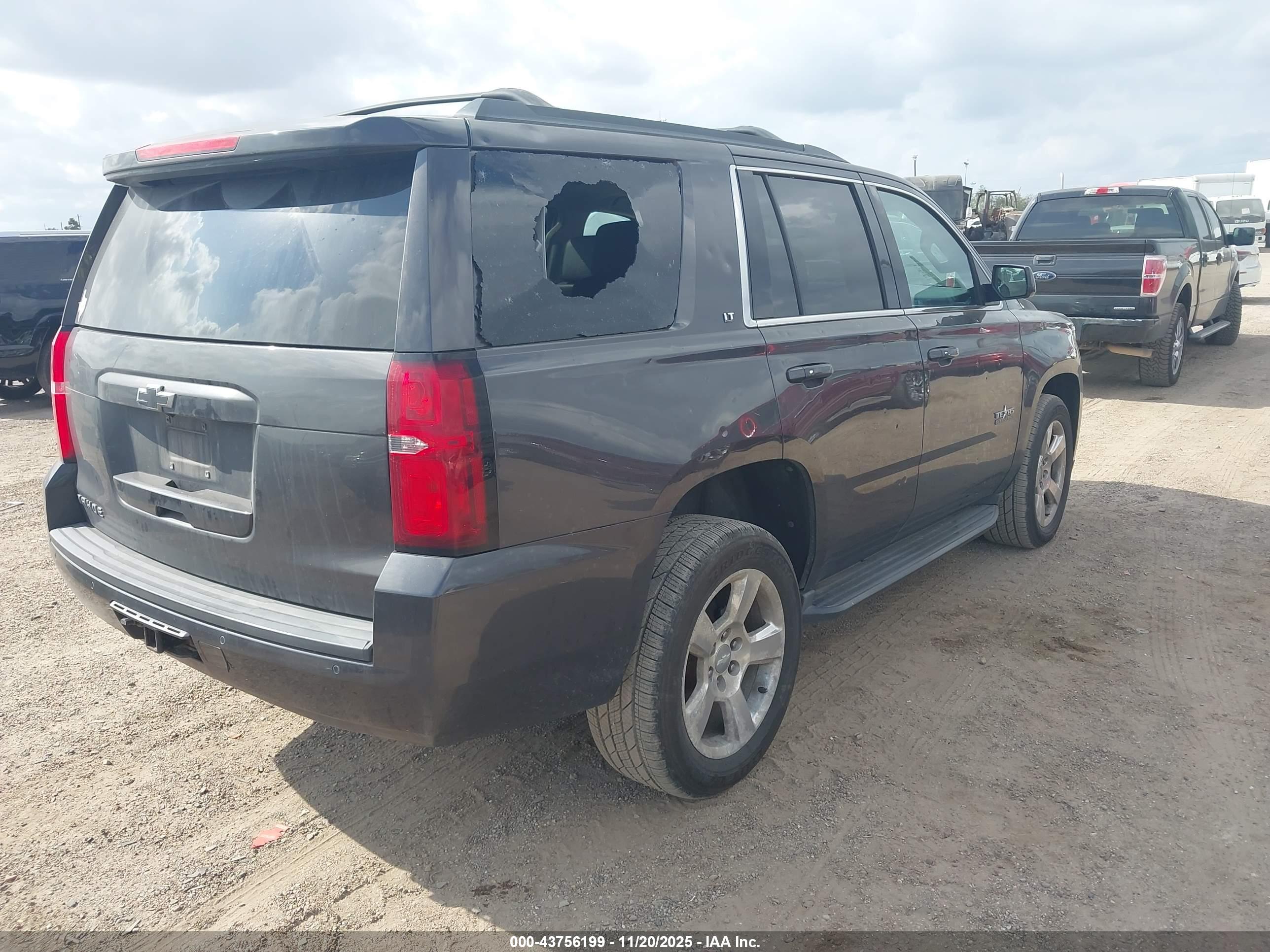 CHEVROLET TAHOE image 4