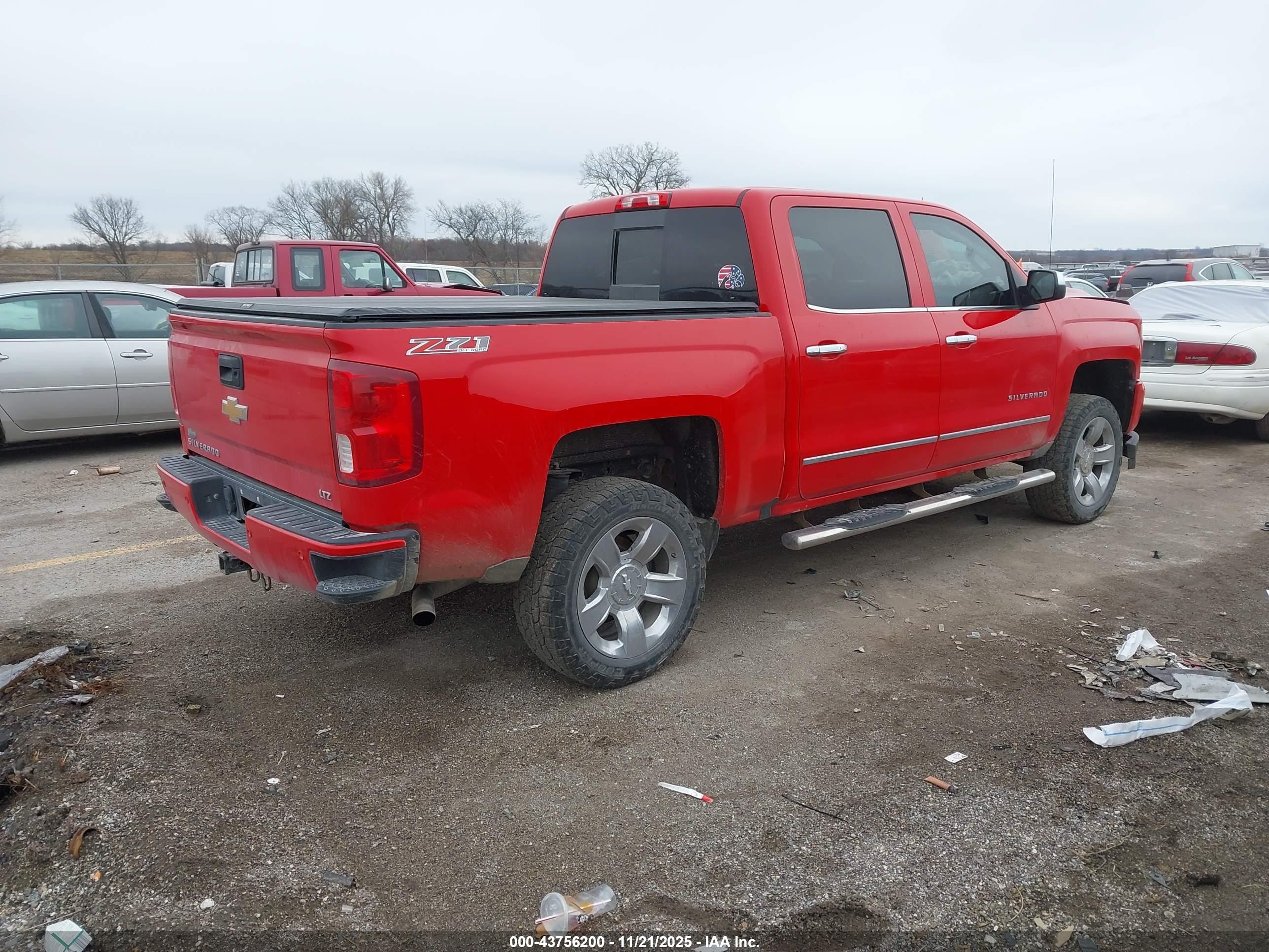 CHEVROLET SILVERADO image 4