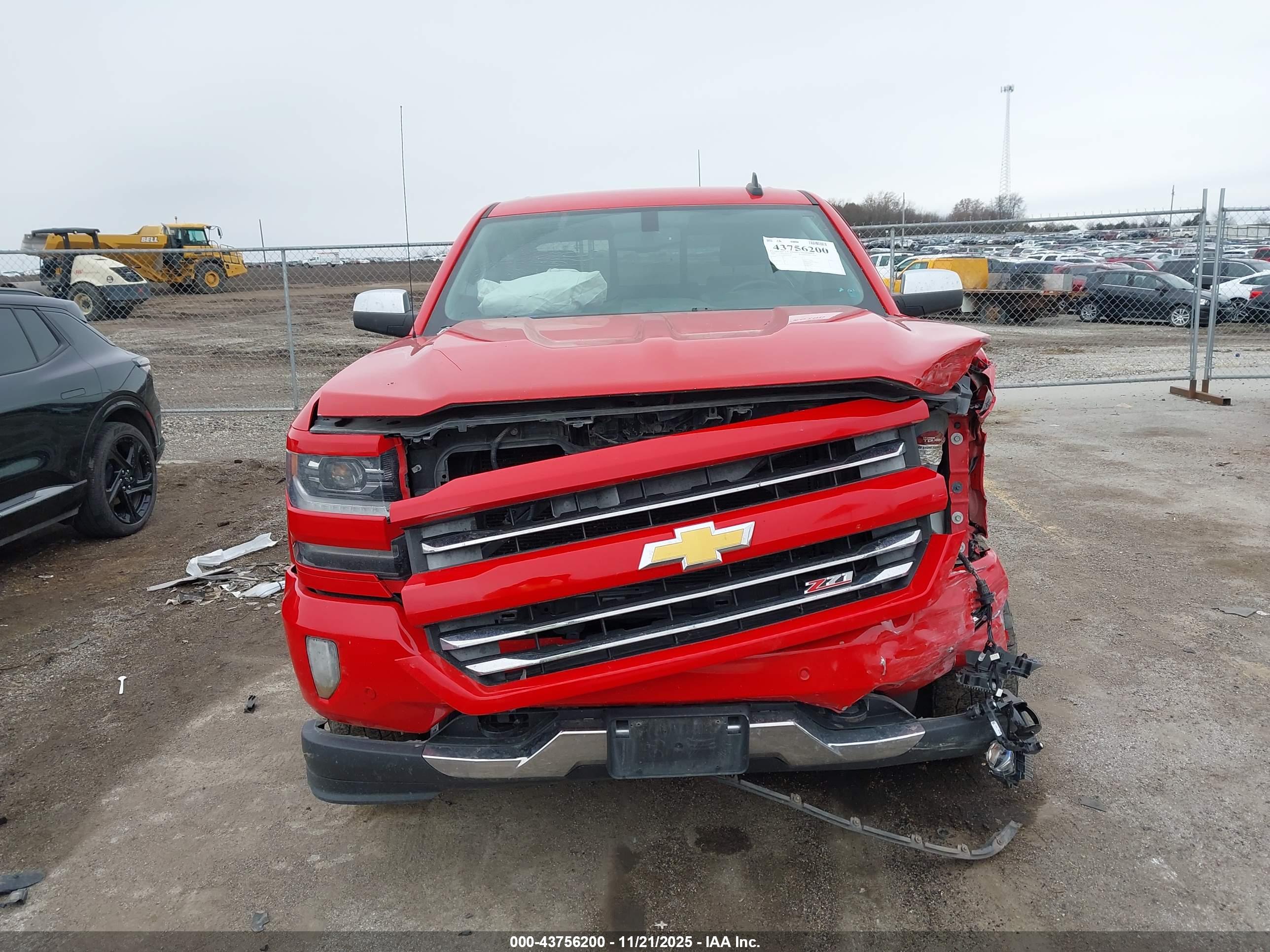 CHEVROLET SILVERADO image 6
