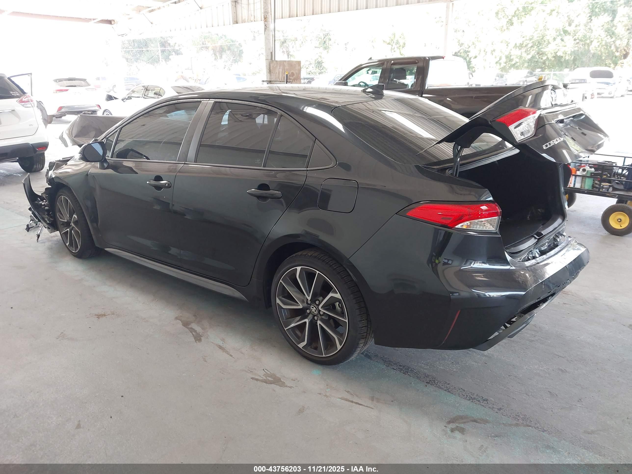 TOYOTA COROLLA image 3