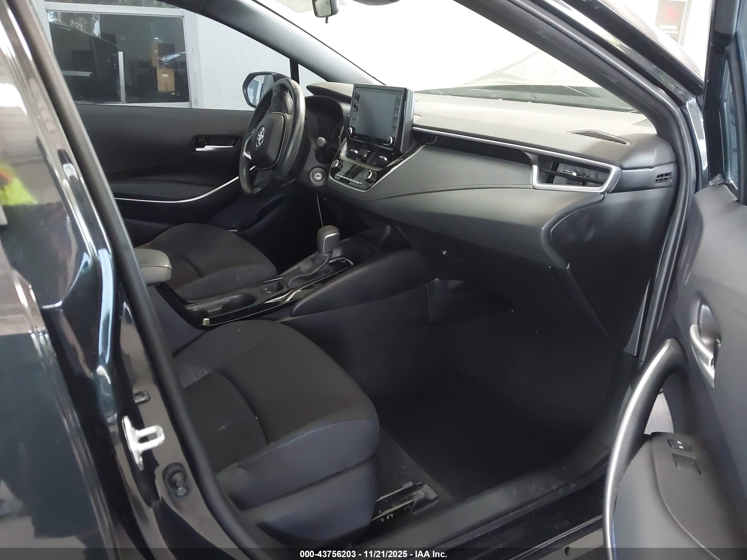 TOYOTA COROLLA image 5
