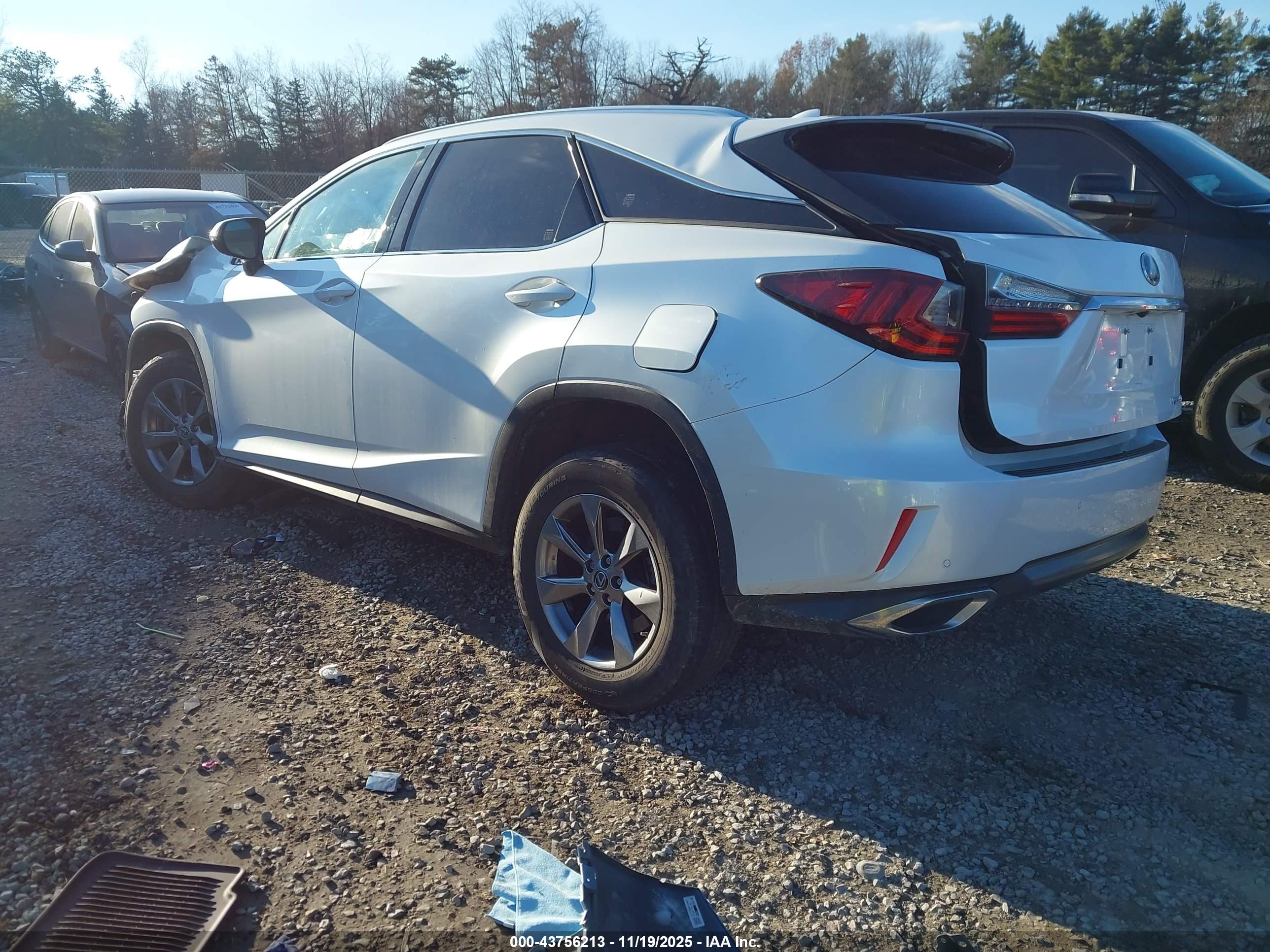 LEXUS RX image 3