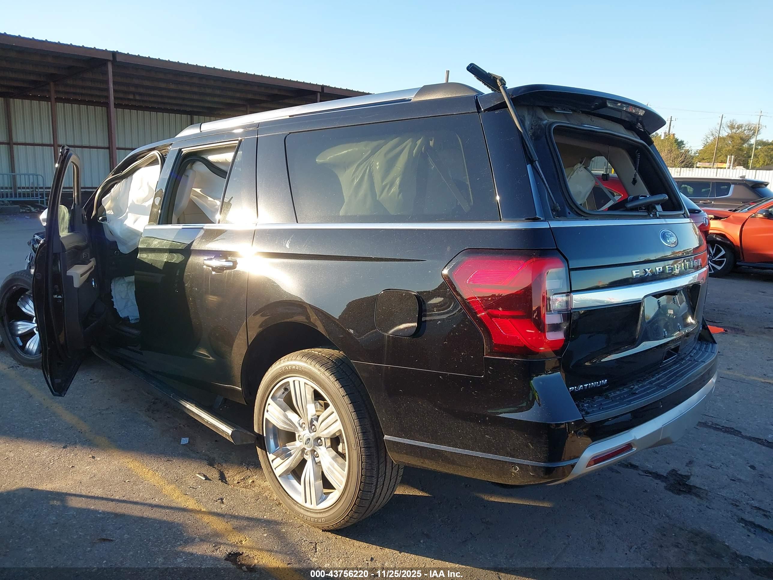 FORD EXPEDITION image 3